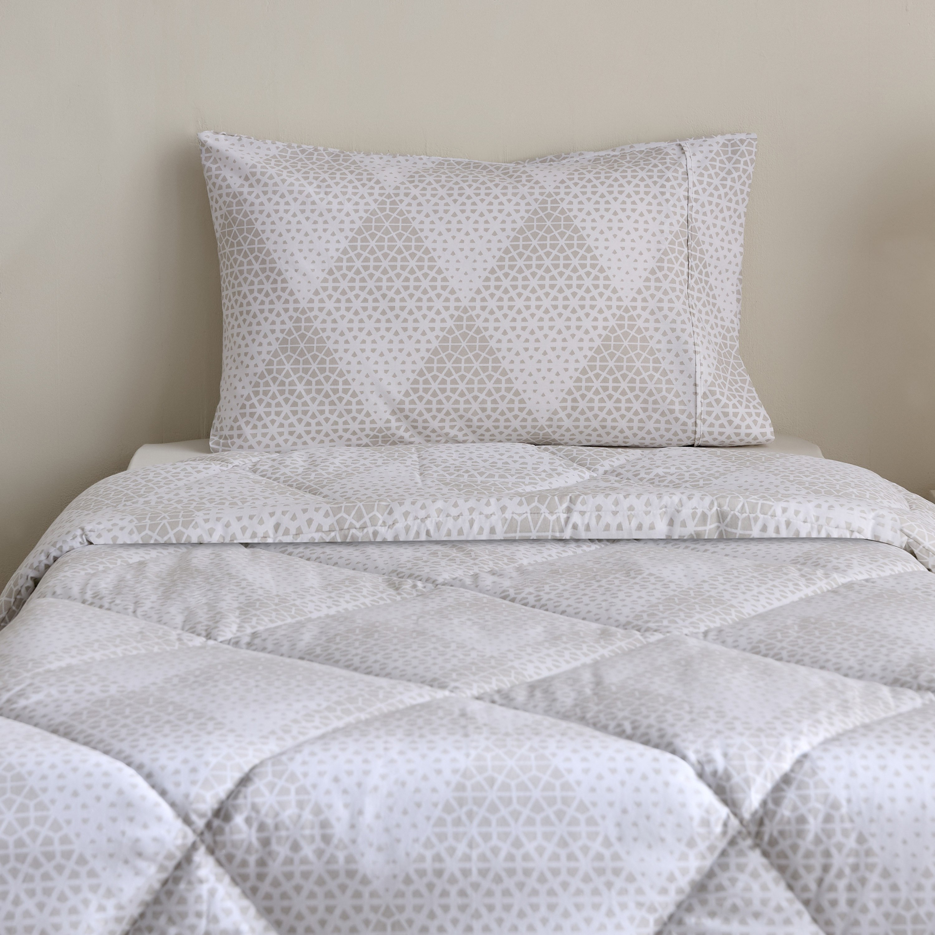 طقم لحاف توين قطن بطبعات قطعتين  كارا من مالتا - 160x220 سم-hbxhomeware-hbxdecorandfurnishings-image-2