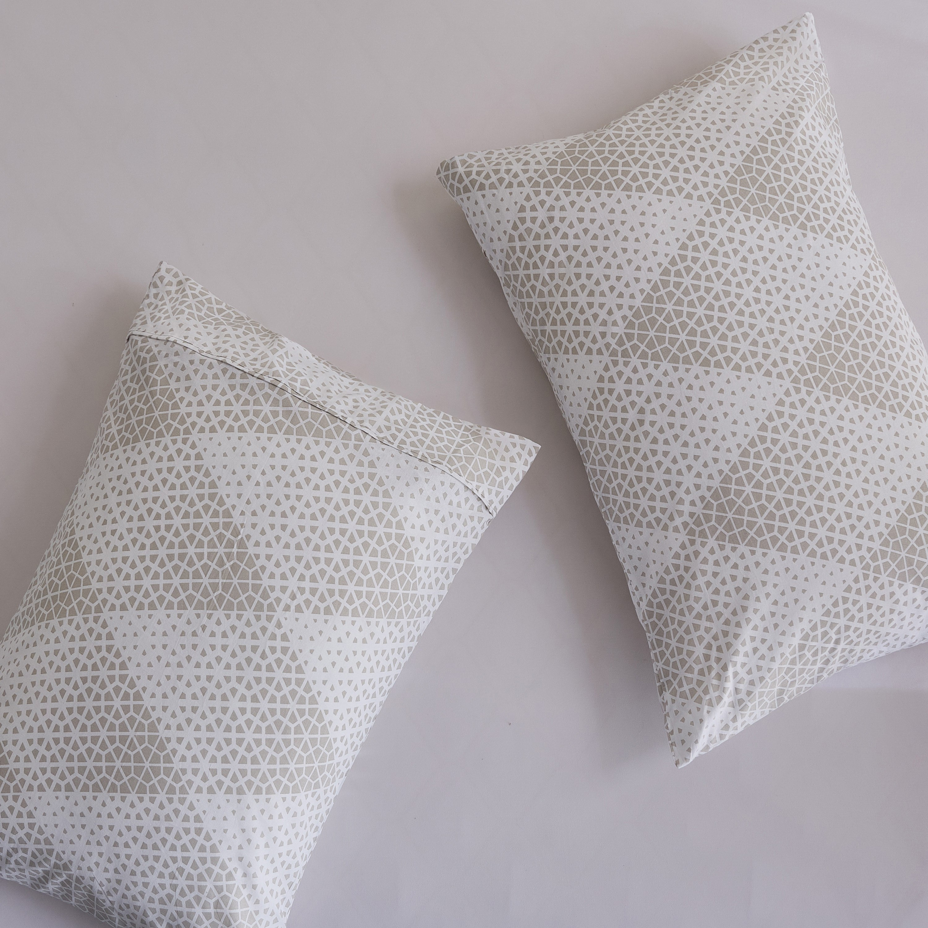طقم لحاف كوين قطن بطبعات 3 قطع كارا من مالطا - 200x240 سم-hbxhomeware-hbxdecorandfurnishings-image-5