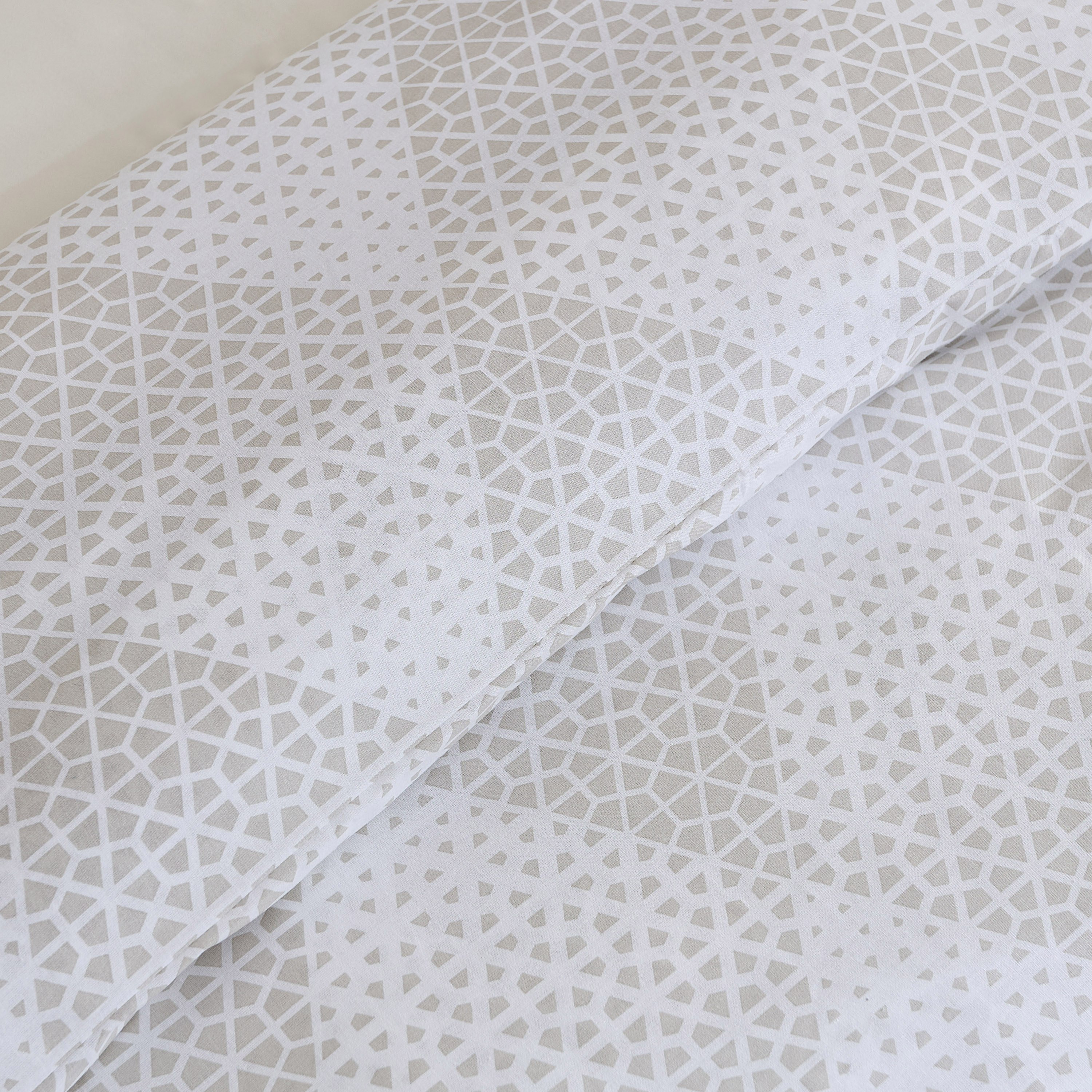 طقم لحاف غطاء لحاف قطن توين بطبعات 3 قطع كارا من مالطا - 150x220 سم-hbxhomeware-hbxdecorandfurnishings-image-3