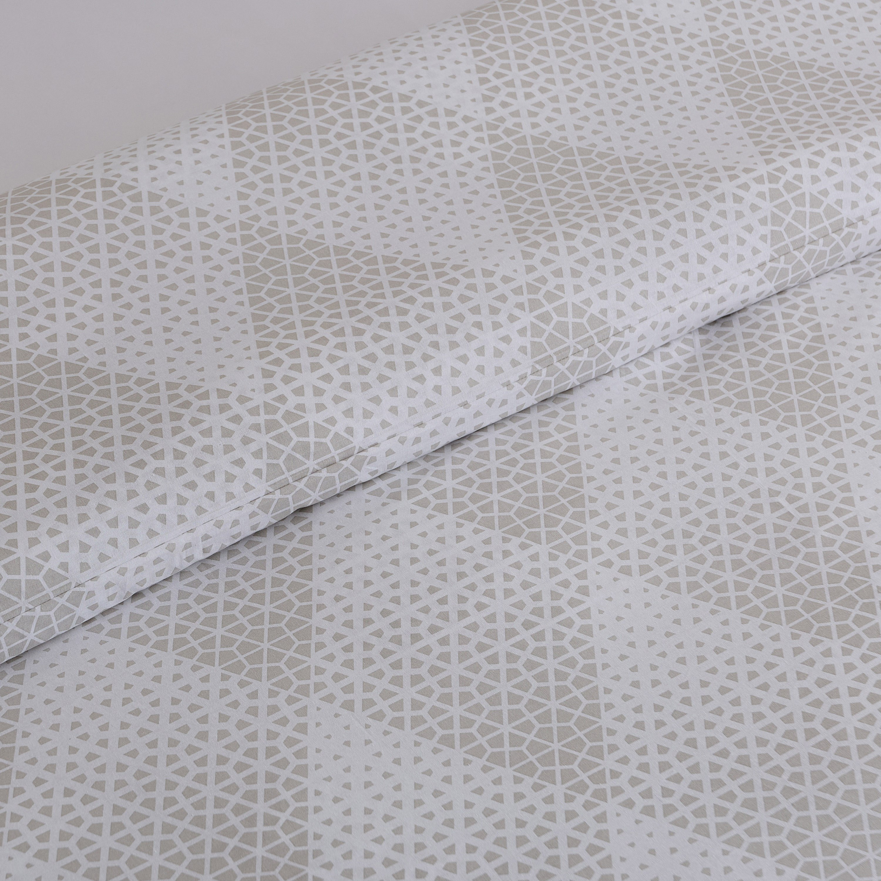 Malta Cara 3-Piece Printed Cotton Queen/King Duvet Cover Set - 220x220 cm-hbxhomeware-bedding-duvetcovers-image-3