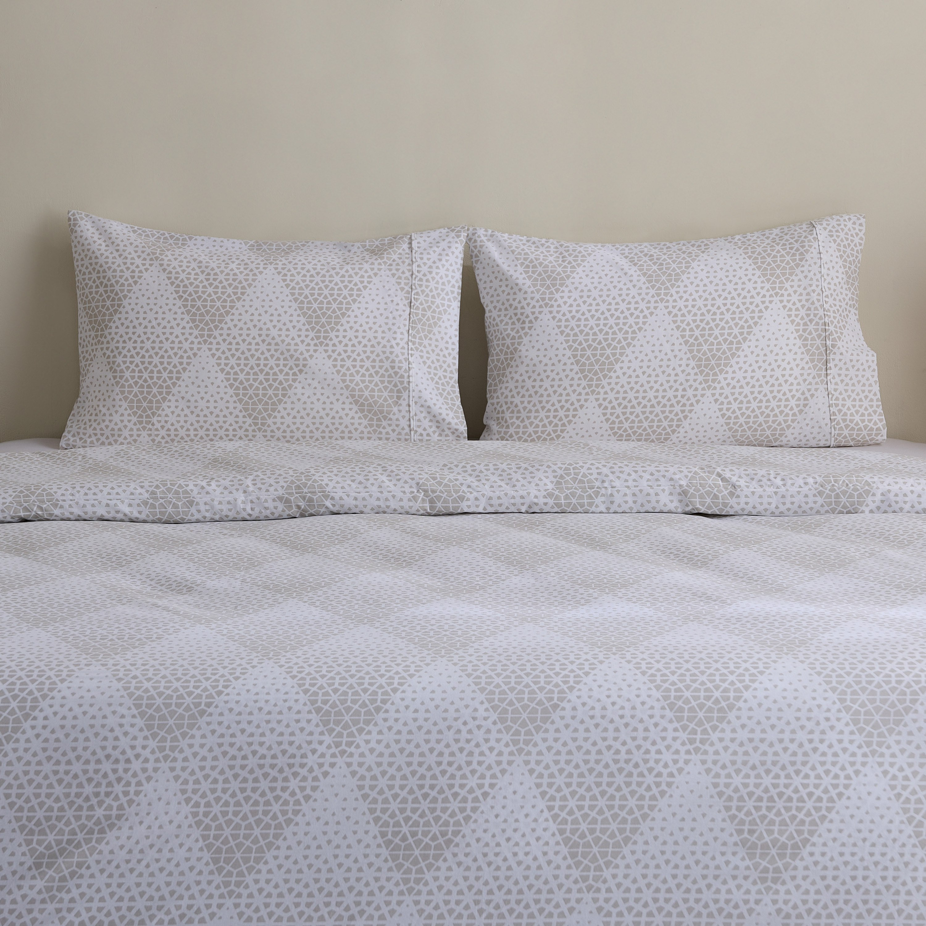 طقم غطاء لحاف سوبر كينج قطن 3 قطع كارا من مالطا - 220x240 سم-hbxhomeware-hbxdecorandfurnishings-image-4