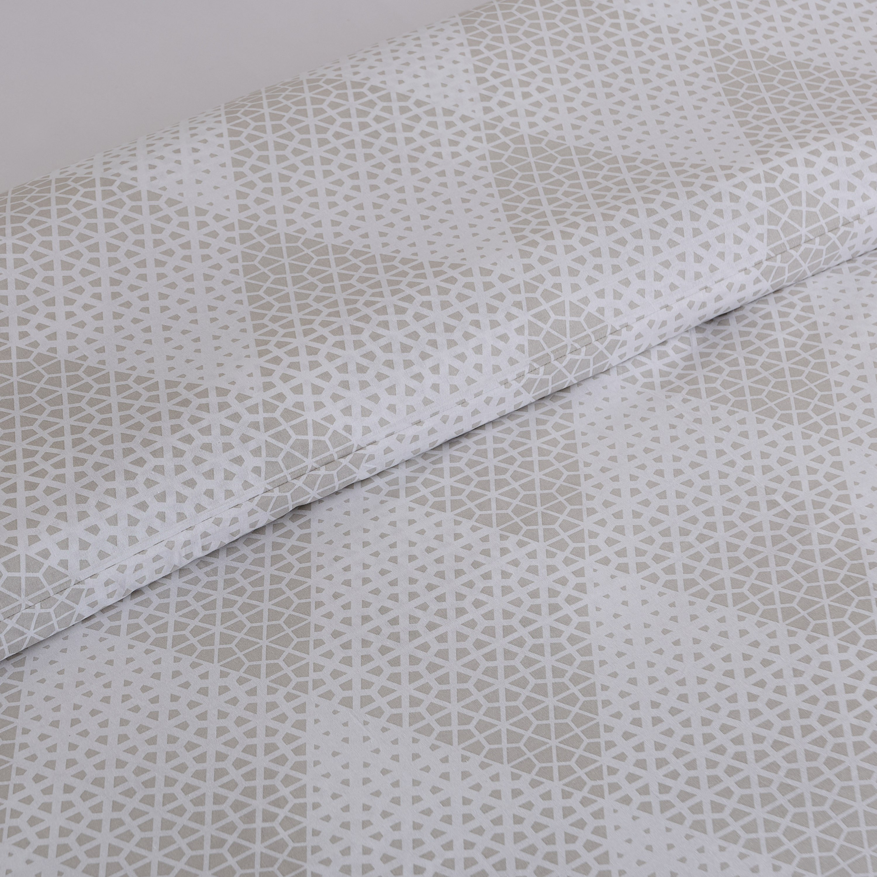 طقم غطاء لحاف سوبر كينج قطن 3 قطع كارا من مالطا - 220x240 سم-hbxhomeware-hbxdecorandfurnishings-image-5