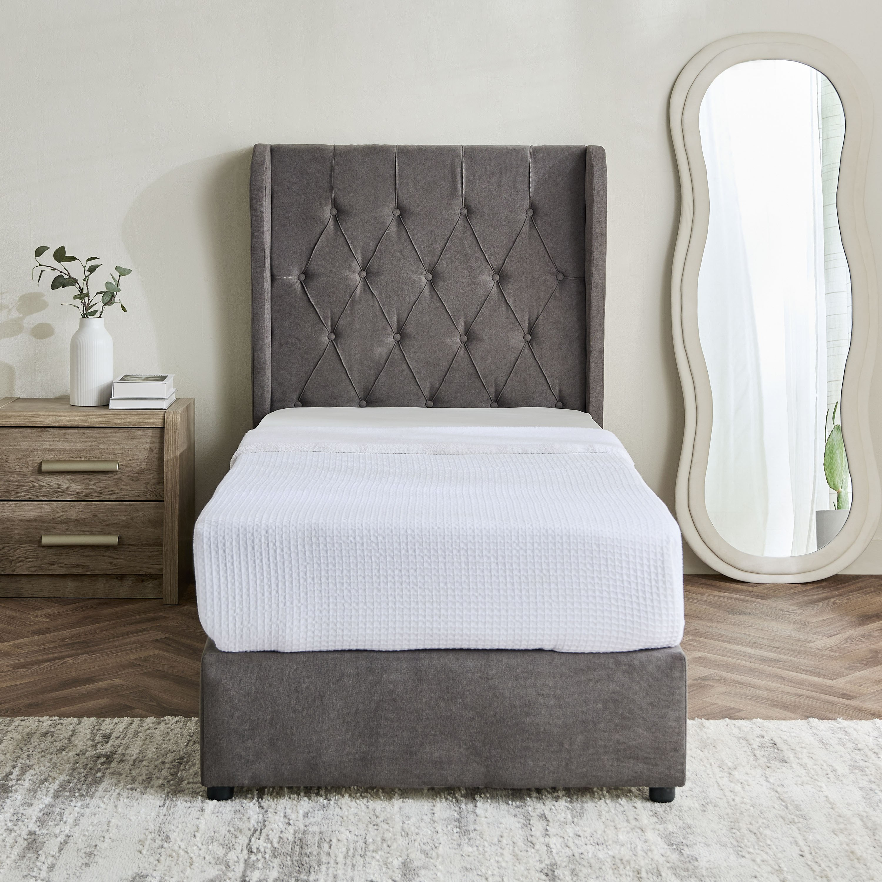 Curvy Chester Single Upholstered Bed - 90x200 cm-hbxkidsandyouth-bedsandbedsets-beds-single-image-2