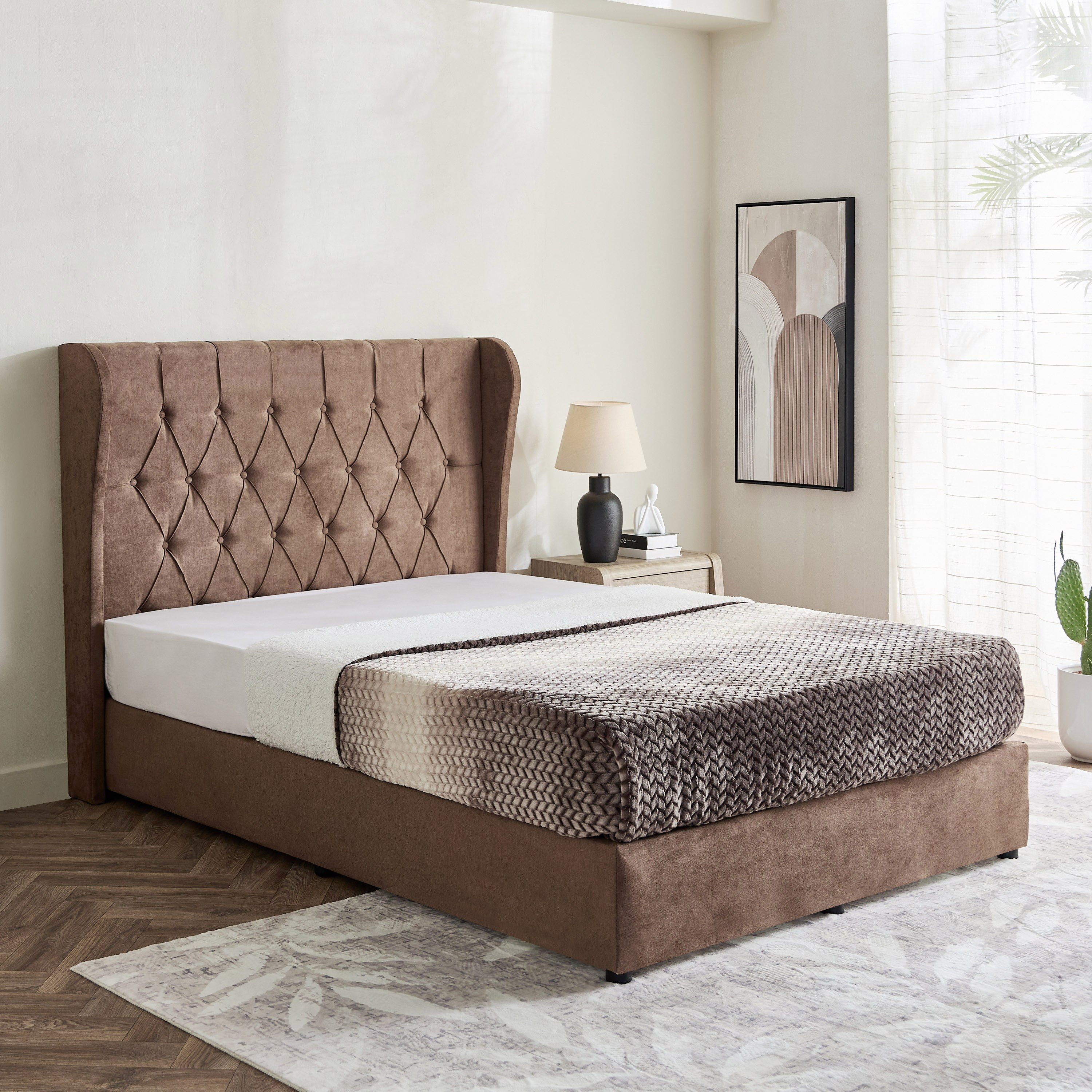 Curvy Chester Queen Upholstered Bed - 140x200 cm-hbxbedroom-bedsandbedsets-beds-queen-image-1