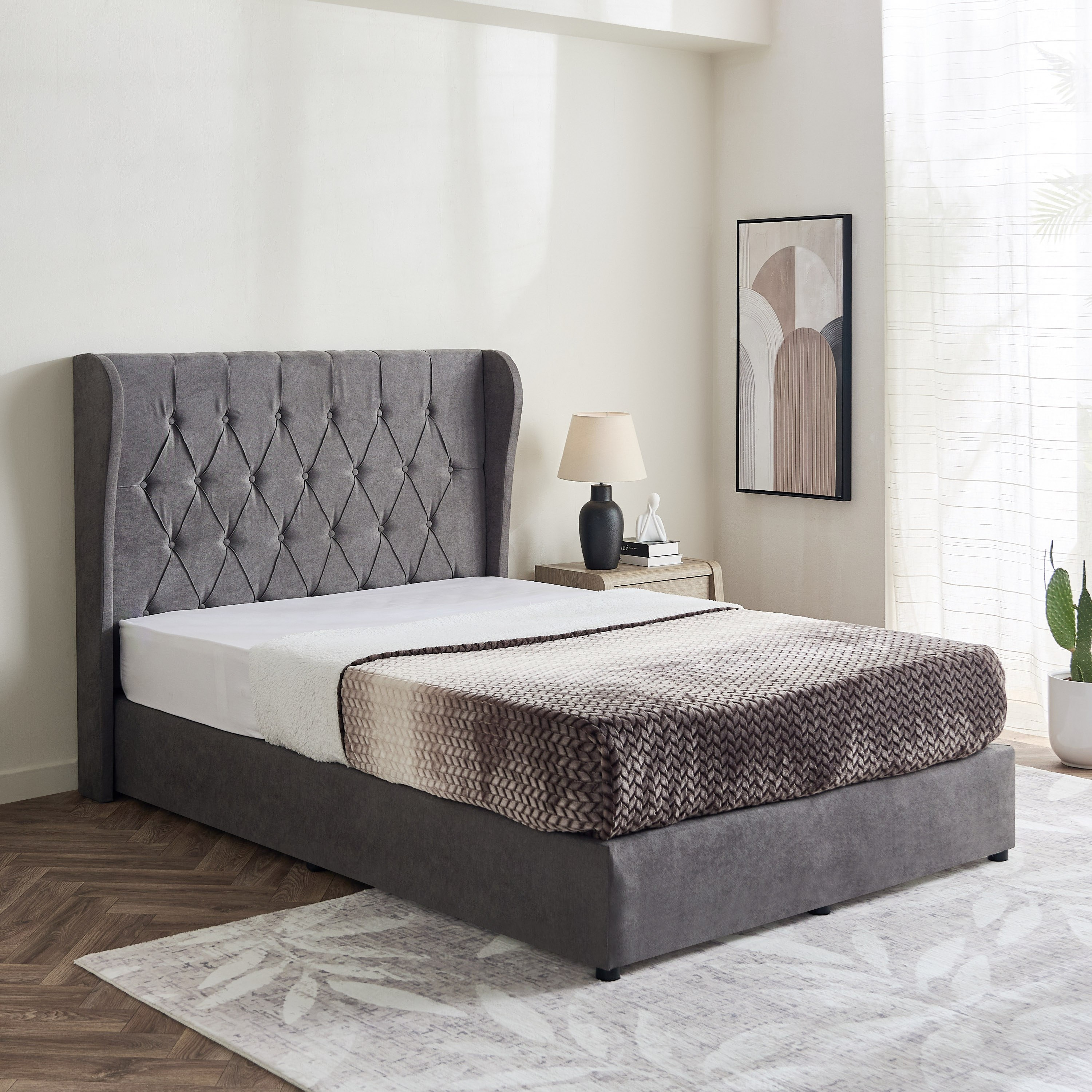 Curvy Chester Queen Upholstered Bed - 140x200 cm-hbxbedroom-bedsandbedsets-beds-queen-image-1
