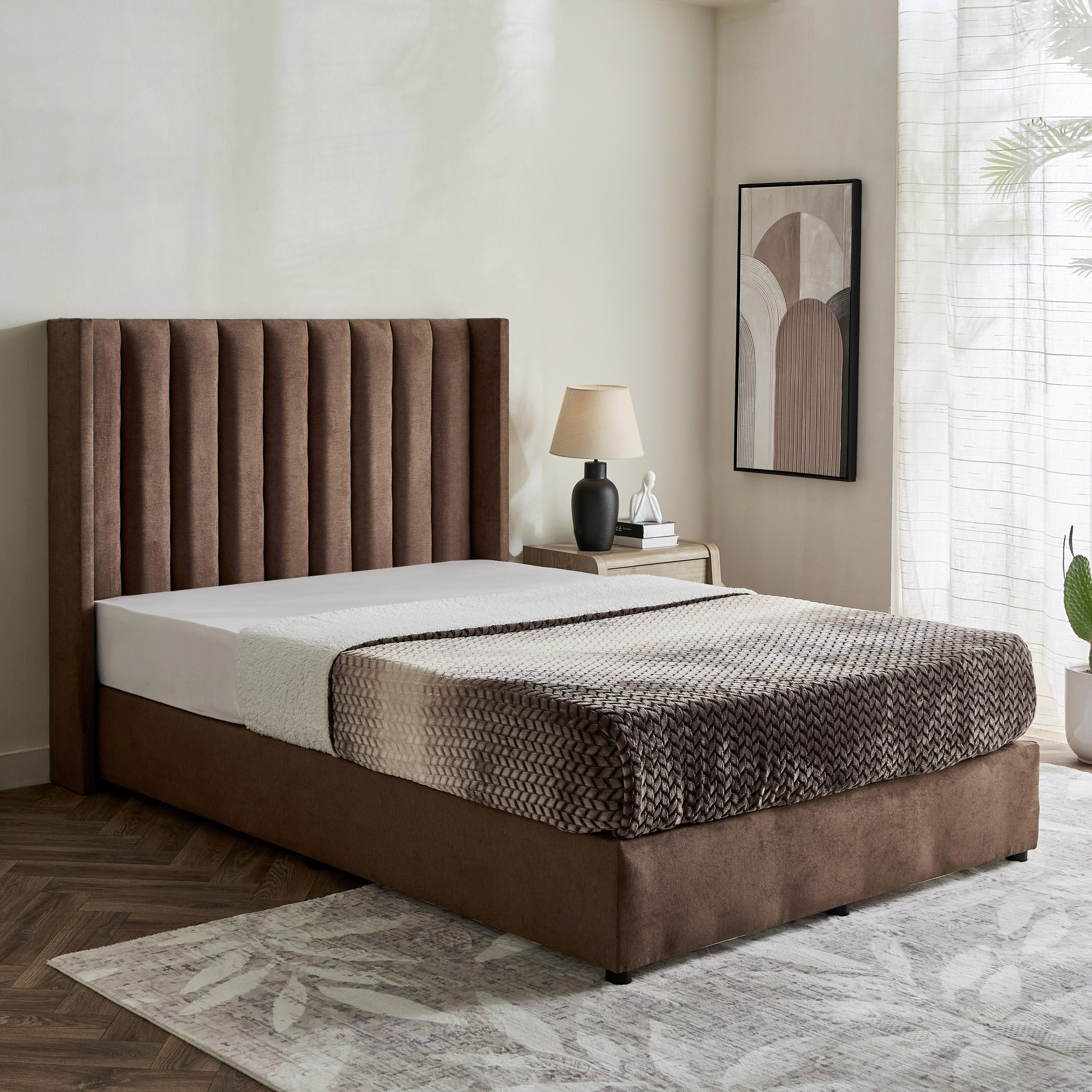 Curvy Clark Upholstered Queen Bed - 140x200 cm-hbxbedroom-bedsandbedsets-beds-queen-image-1