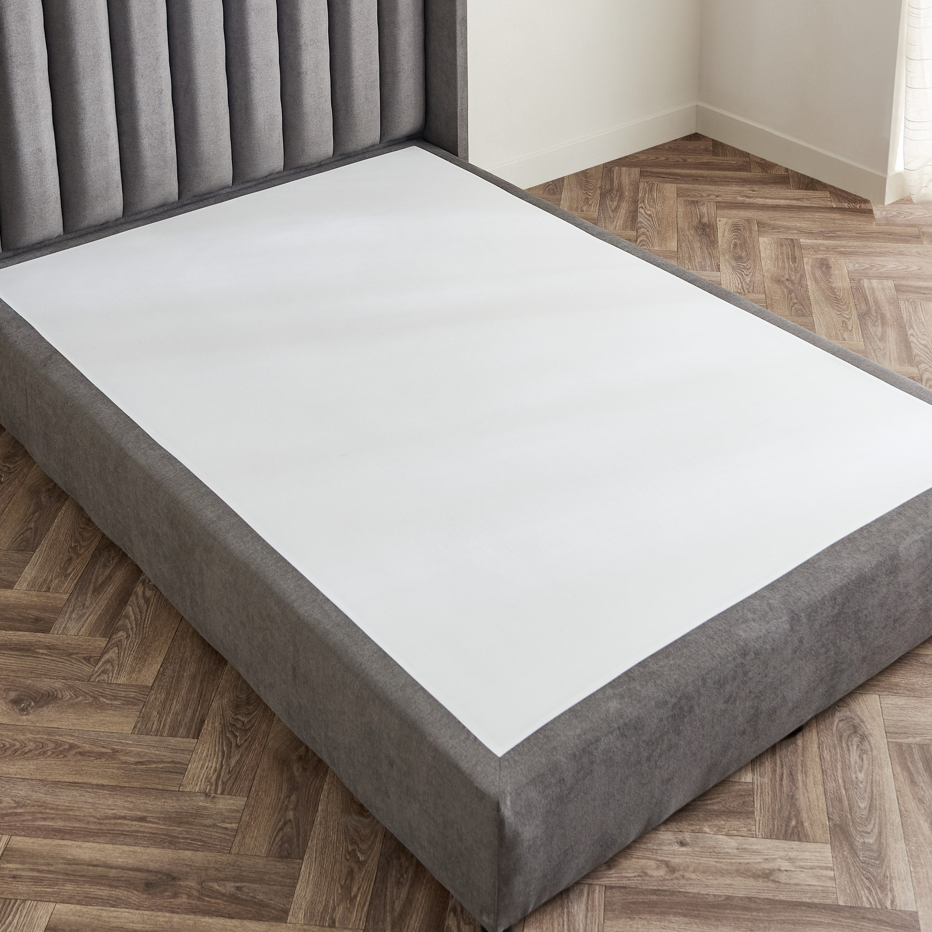 Curvy Clark Upholstered Queen Bed - 140x200 cm-hbxbedroom-bedsandbedsets-beds-queen-image-5