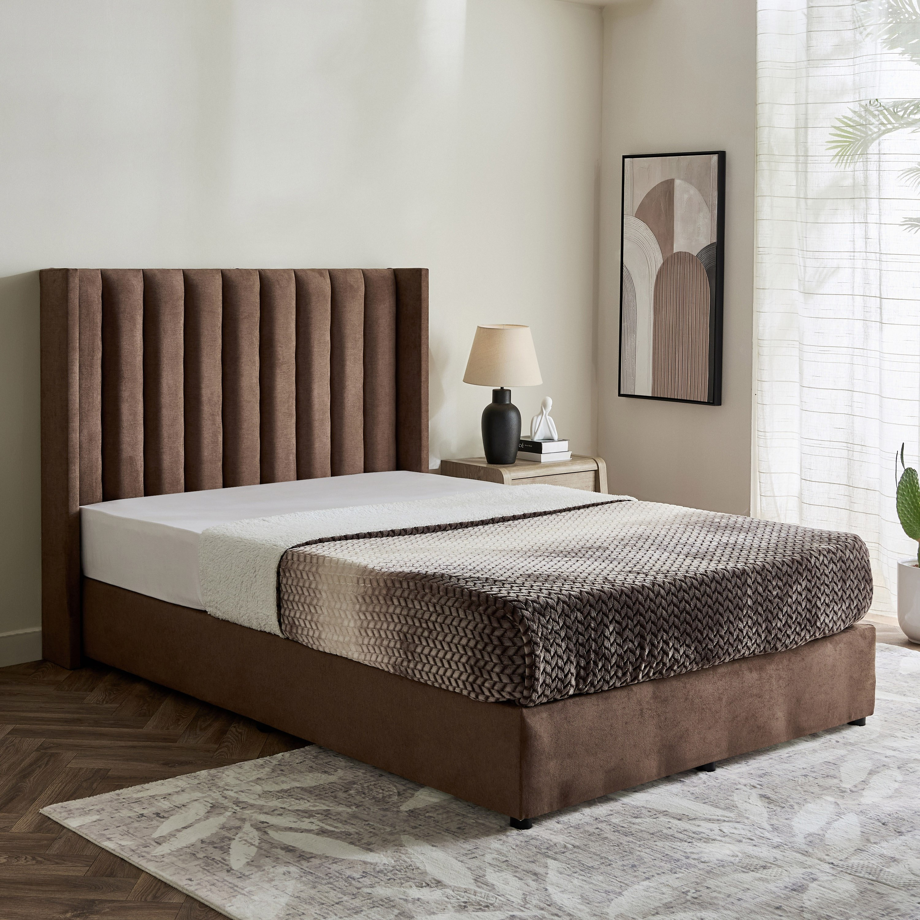 Curvy Clark Upholstered Queen Bed - 160x200 cm-hbxbedroom-bedsandbedsets-beds-queen-image-1