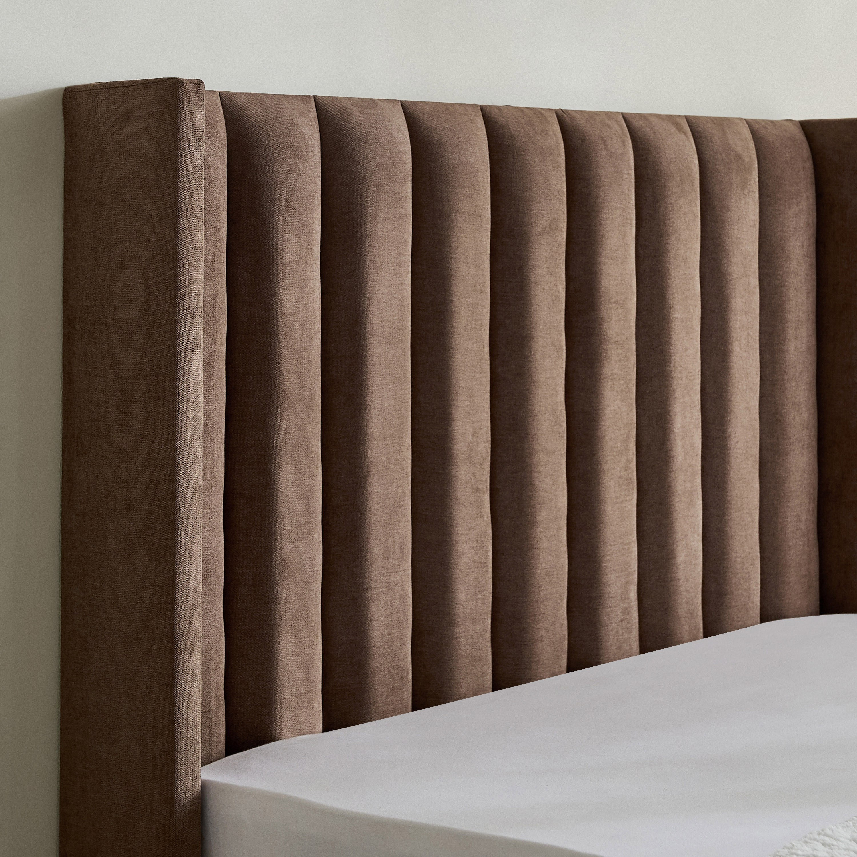 Curvy Clark Upholstered Queen Bed - 160x200 cm-hbxbedroom-bedsandbedsets-beds-queen-image-4