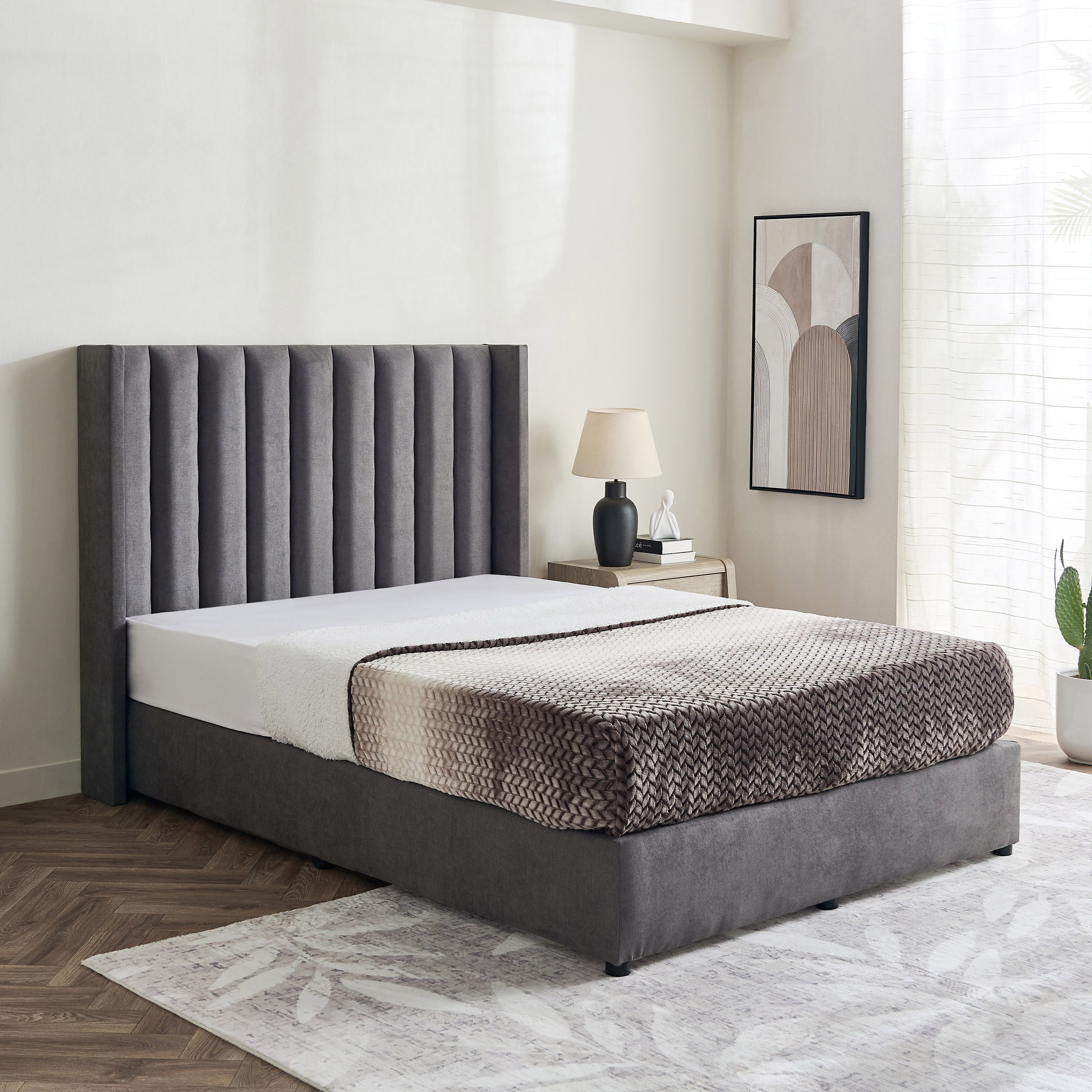Curvy Clark Upholstered Queen Bed - 160x200 cm-hbxbedroom-bedsandbedsets-beds-queen-image-1