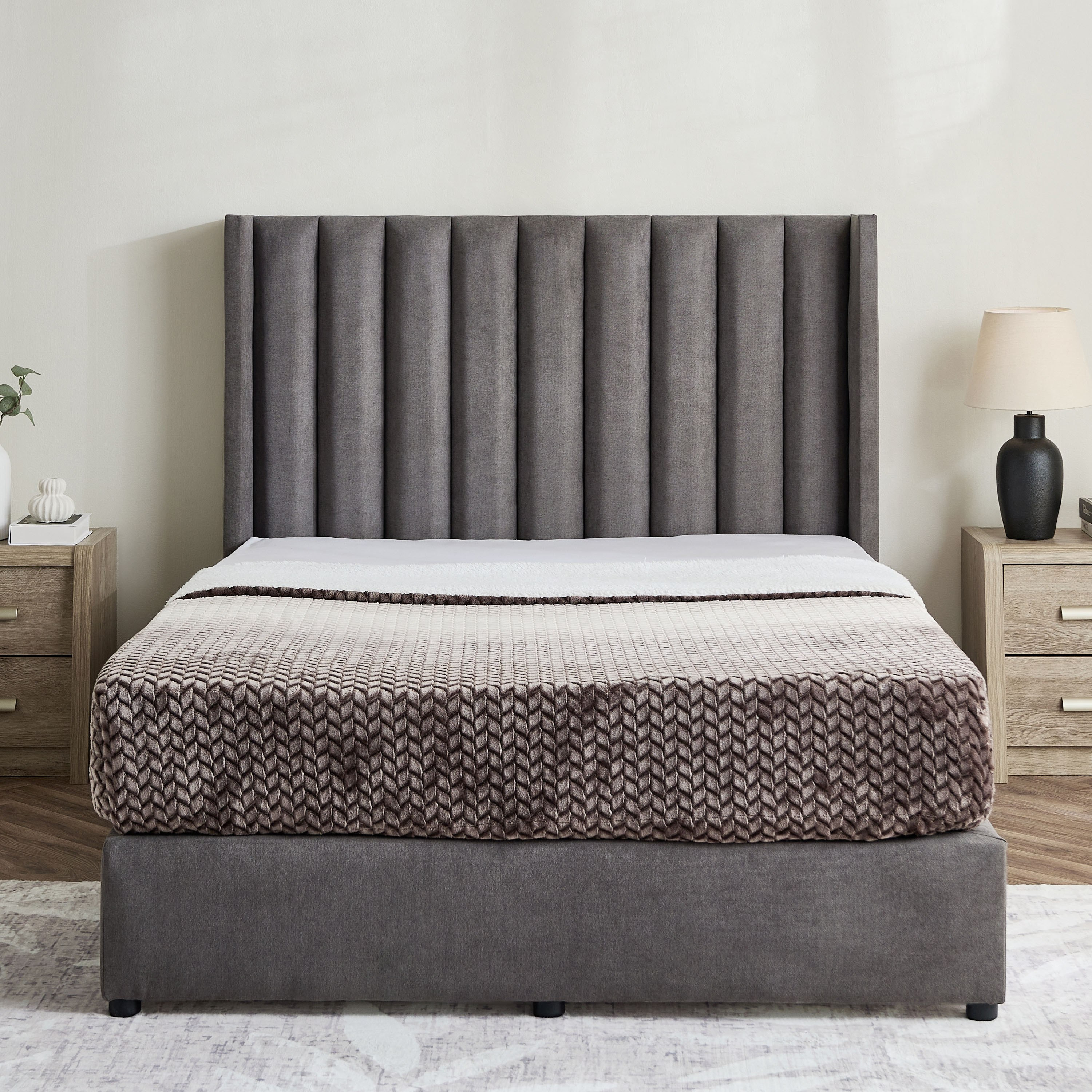 Curvy Clark Upholstered Queen Bed - 160x200 cm-hbxbedroom-bedsandbedsets-beds-queen-image-2
