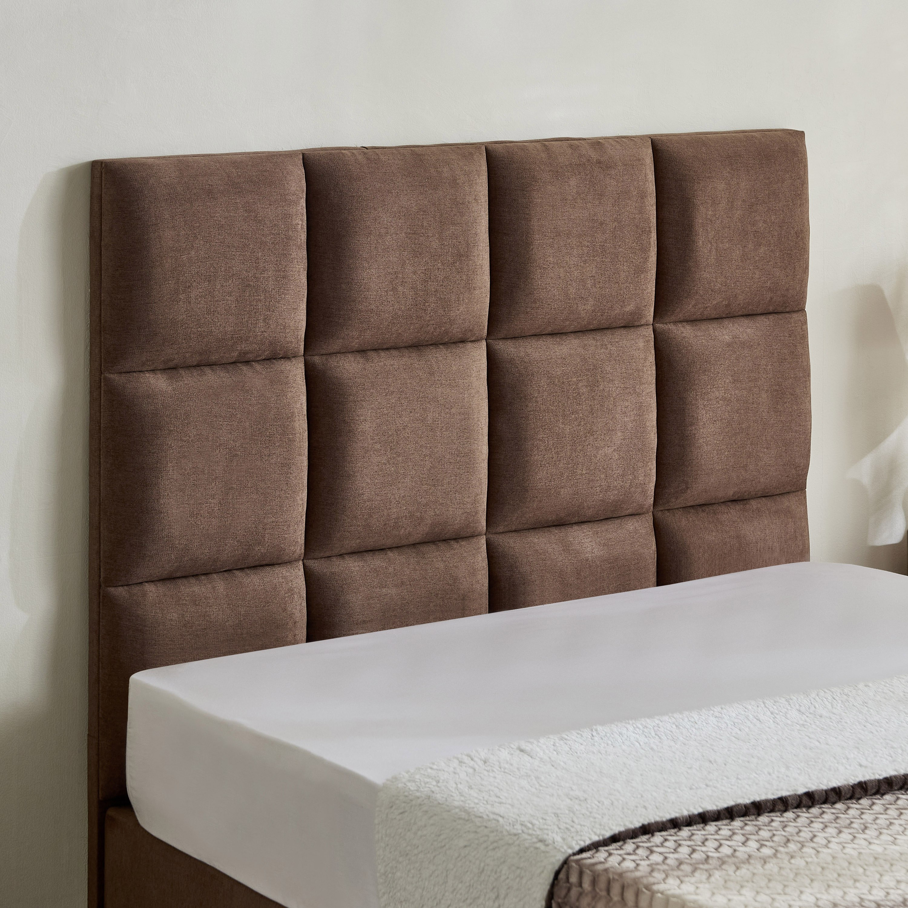 Curvy Rubik Queen Upholstered Bed - 160x200 cm-hbxbedroom-bedsandbedsets-beds-queen-image-3