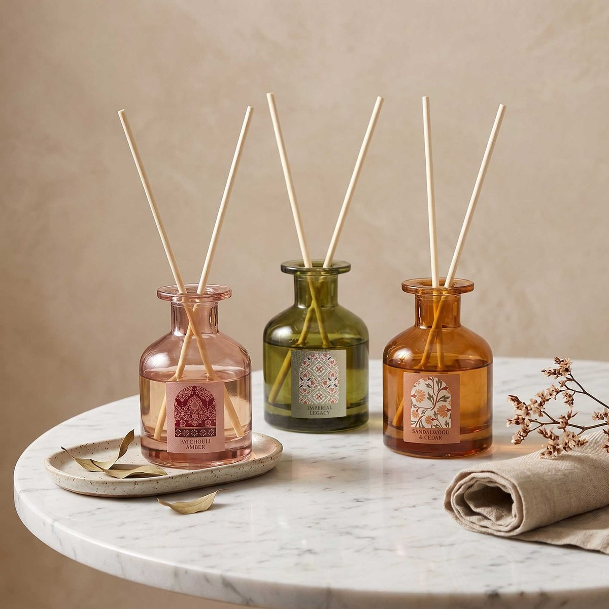 موزع عطور بالأعواد جاردينيا إمبريال ليجاسي من نوفوري - 100 مل-hbxbedroom-homefragrance-diffusers-image-5
