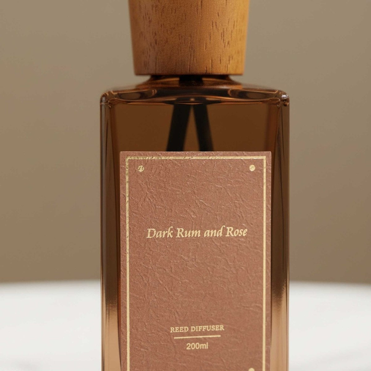 موزع عطور بالأعواد سنتليير رم داكن وورد من نوفوري - 200 مل-hbxbedroom-homefragrance-diffusers-image-3
