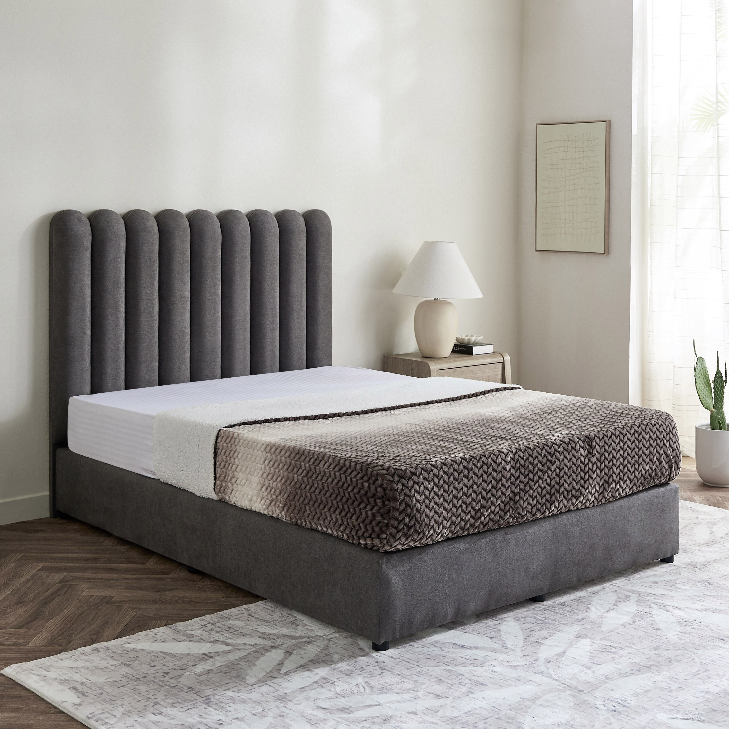 Curvy Haze Upholstered Queen Bed - 160x200 cm-hbxbedroom-bedsandbedsets-beds-queen-image-1