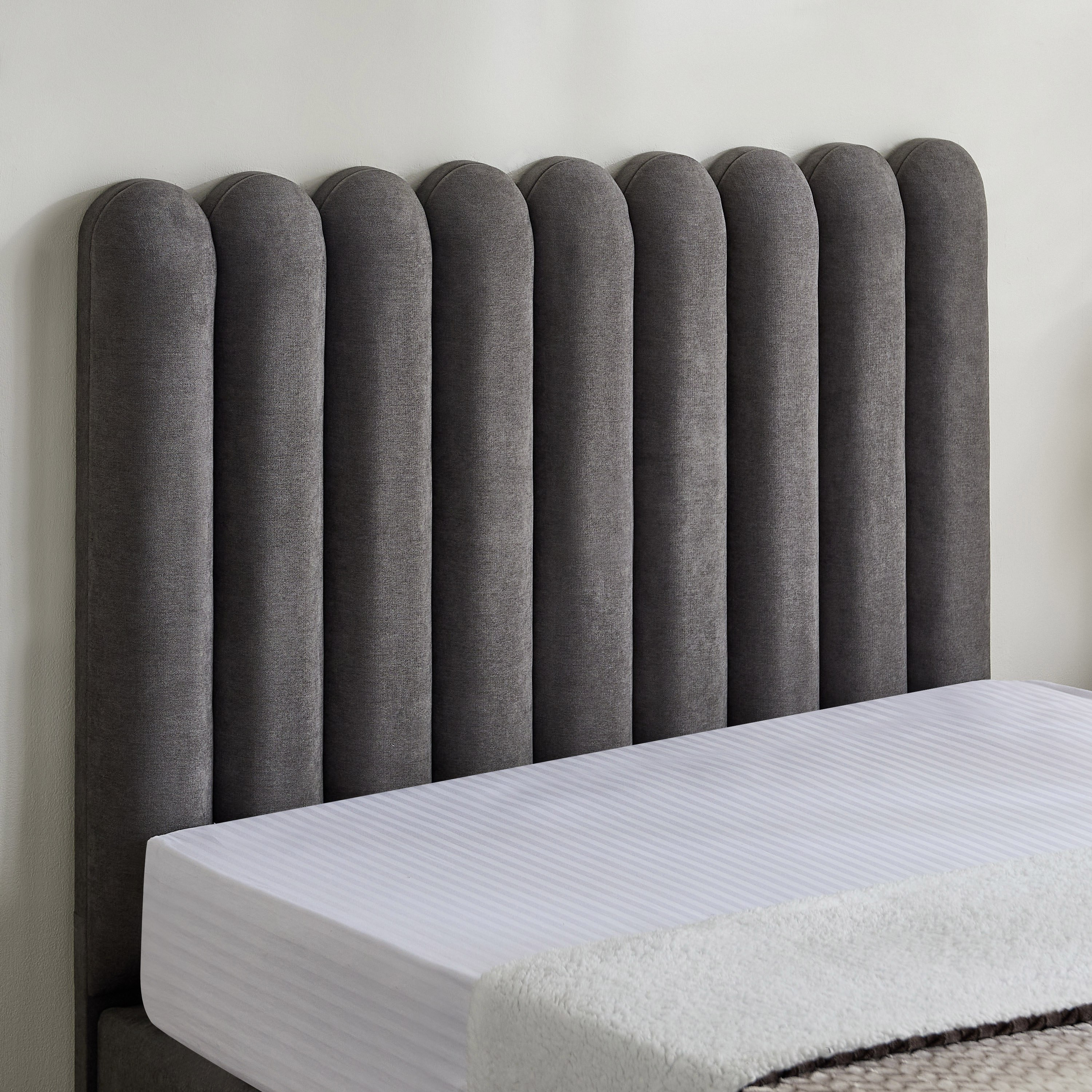 Curvy Haze Upholstered Queen Bed - 160x200 cm-hbxbedroom-bedsandbedsets-beds-queen-image-3