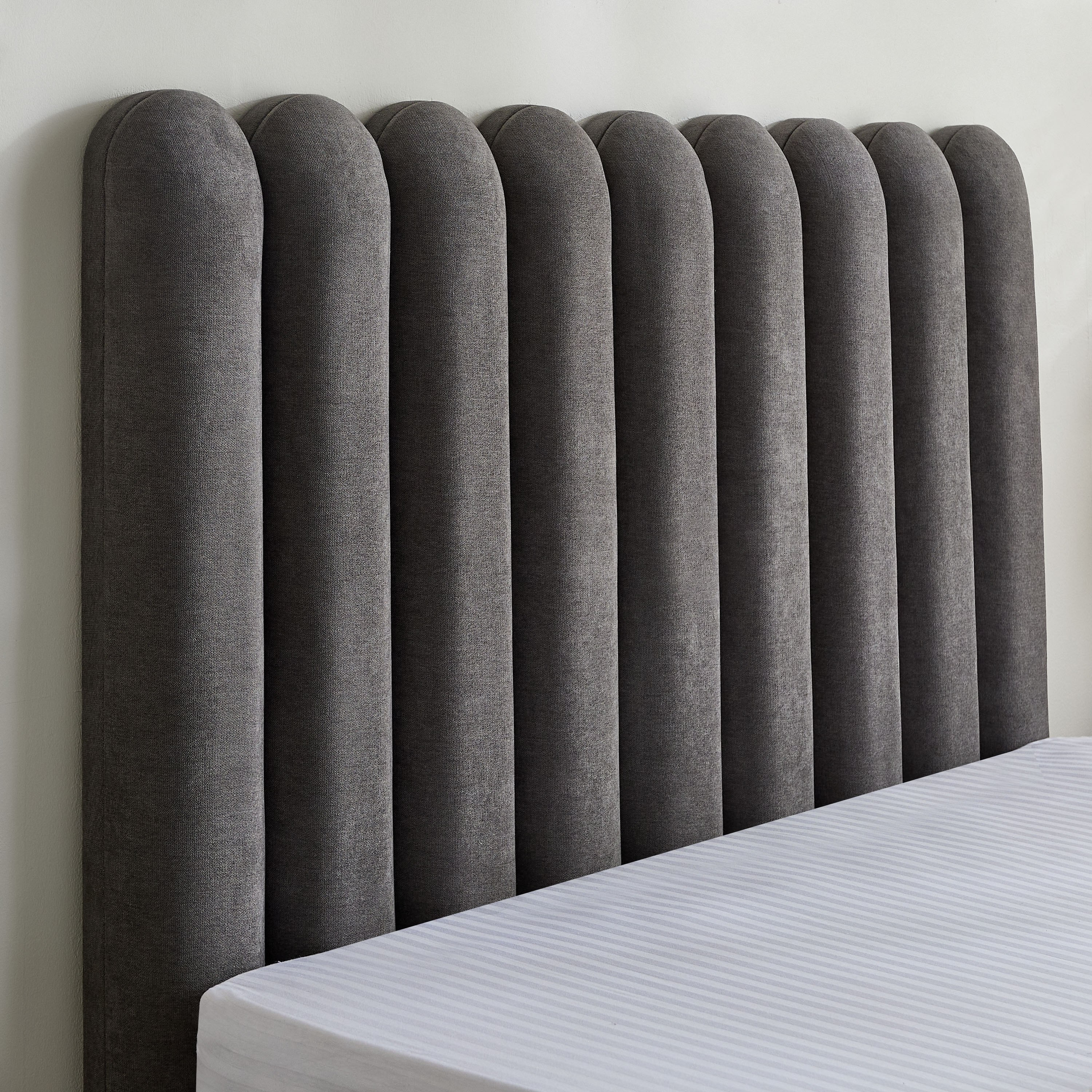 Curvy Haze Upholstered Queen Bed - 160x200 cm-hbxbedroom-bedsandbedsets-beds-queen-image-4