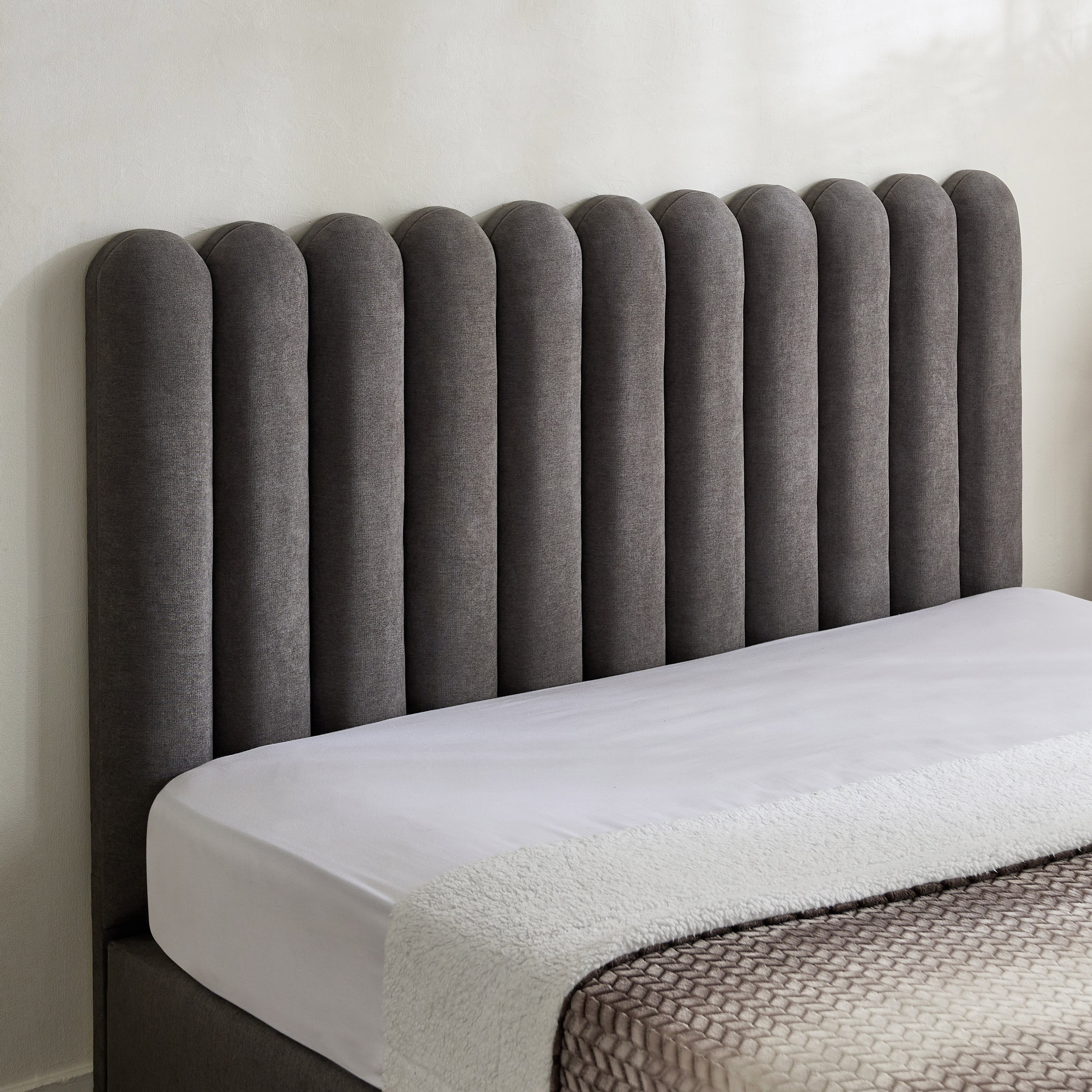 Curvy Haze King Upholstered Bed - 180x200 cm-PROMO_HB_UAE_HBX10_250526-image-3