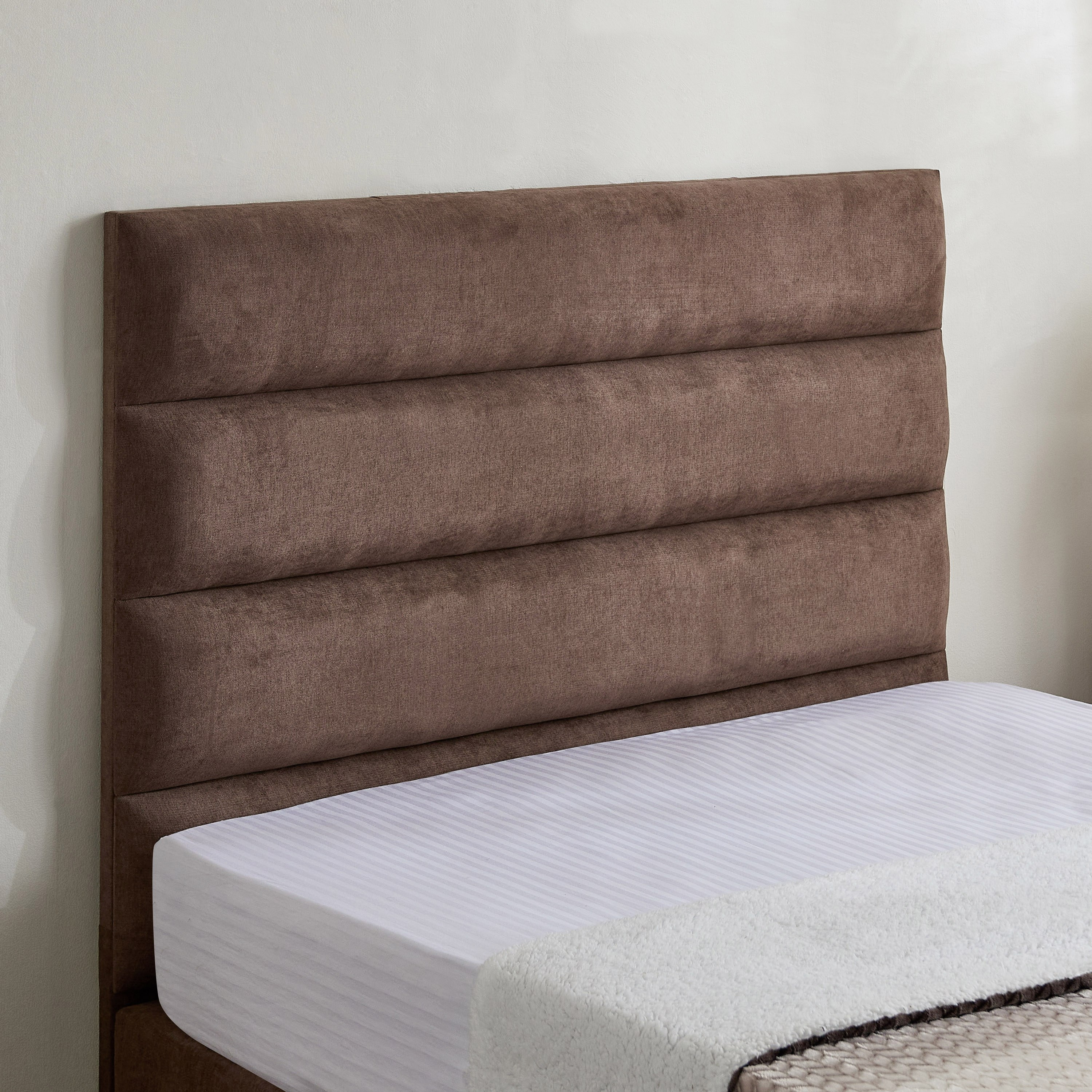 Curvy Linear Upholstered Queen Bed - 140x200 cm-hbxbedroom-bedsandbedsets-beds-queen-image-3