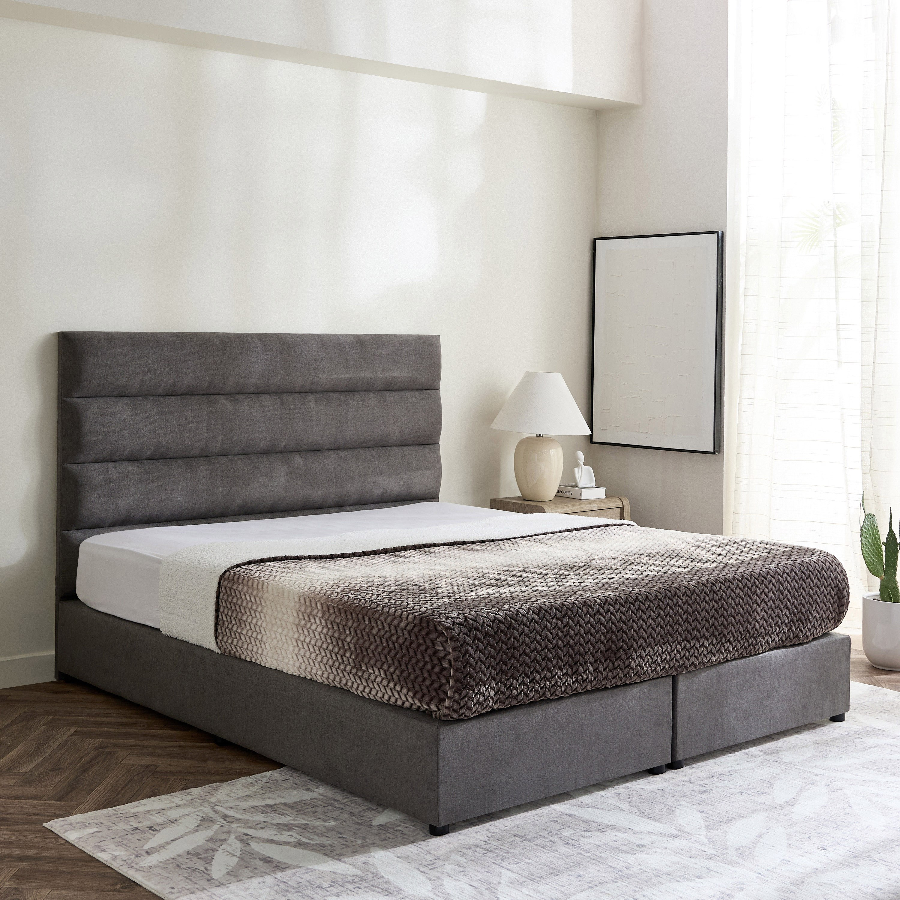 Curvy Linear King Upholstered Bed - 180x200 cm-PROMO_HB_UAE_HBX10_250526-image-1