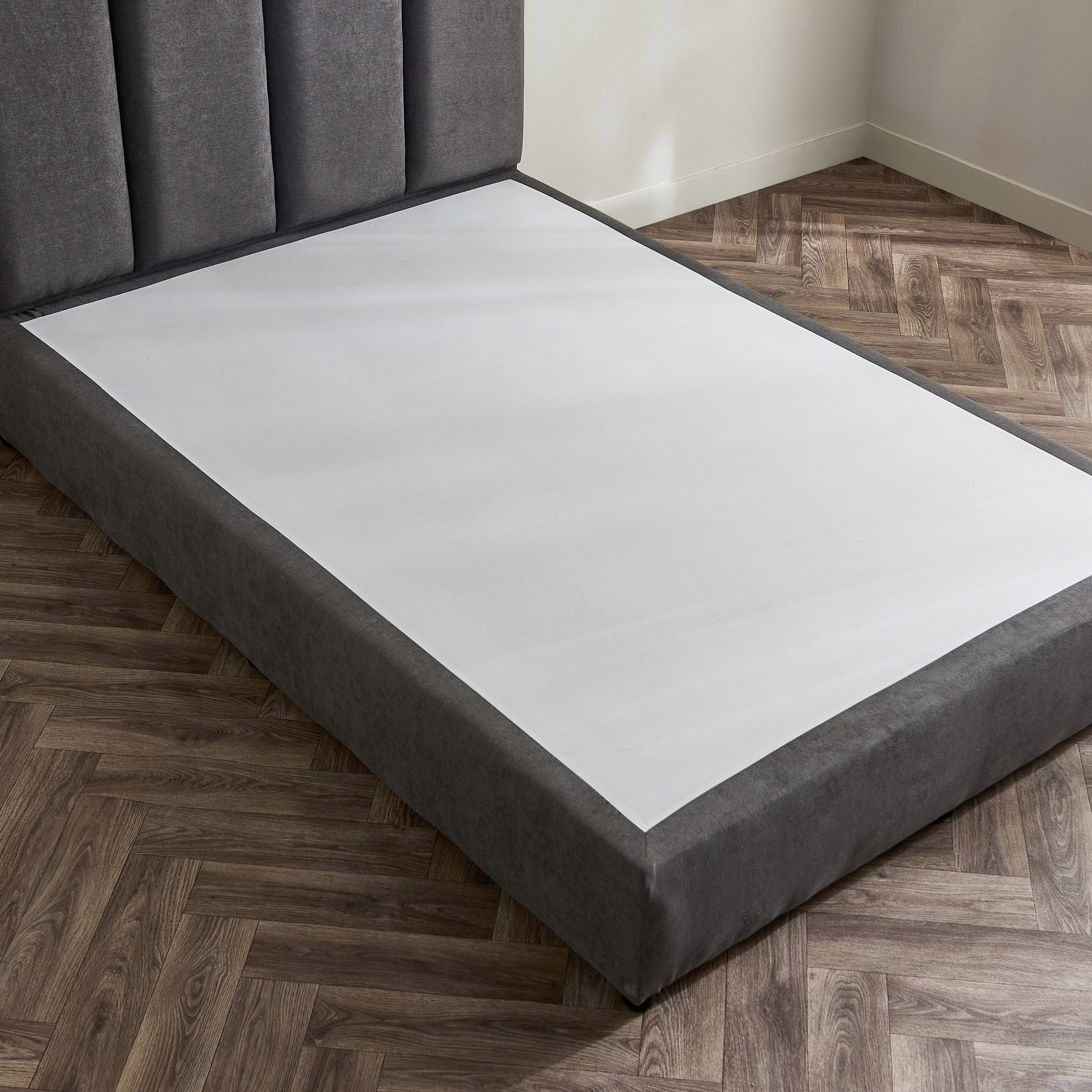 Curvy Riston Upholstered Queen Bed - 160x200 cm-hbxbedroom-bedsandbedsets-beds-queen-image-5