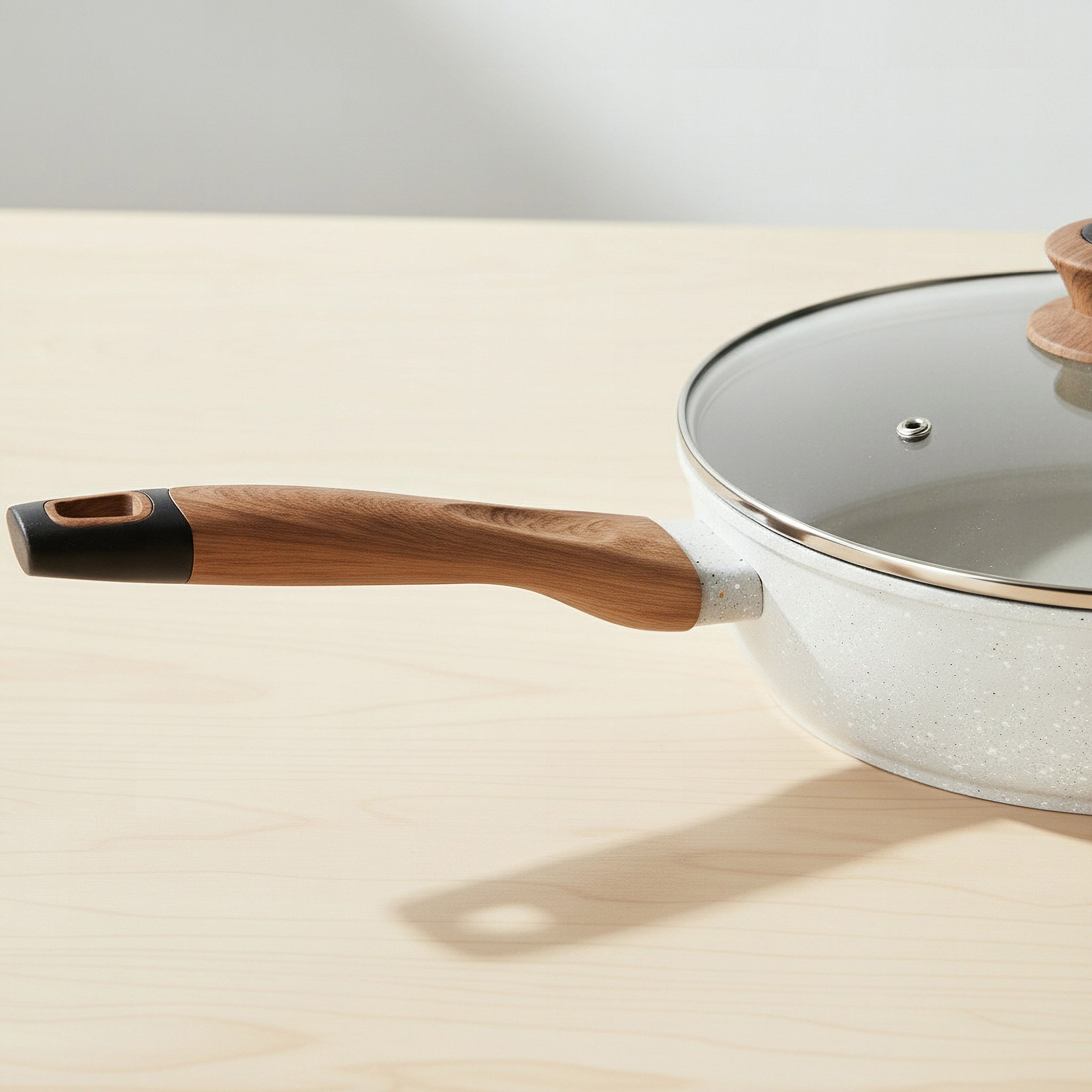 مقلاة عميقة مطروقة بقاعدة حث مع غطاء من لا ناتورا - 28 سم-hbxkitchen-kitchenware-foodpreparation-image-3