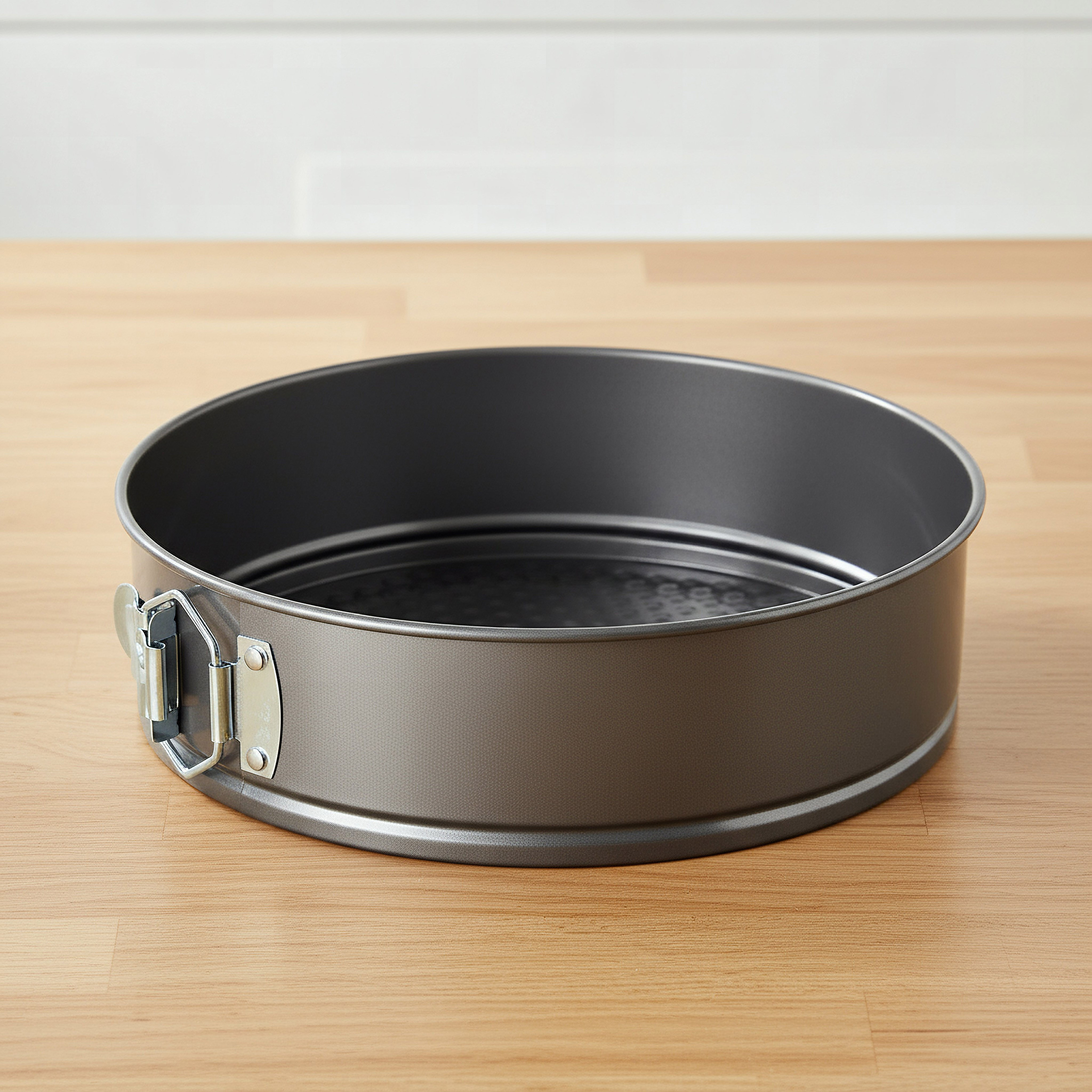 صينية خبز مستديرة بمشبك من باكيولوجي - 24 سم-hbxkitchen-bakeware-image-1