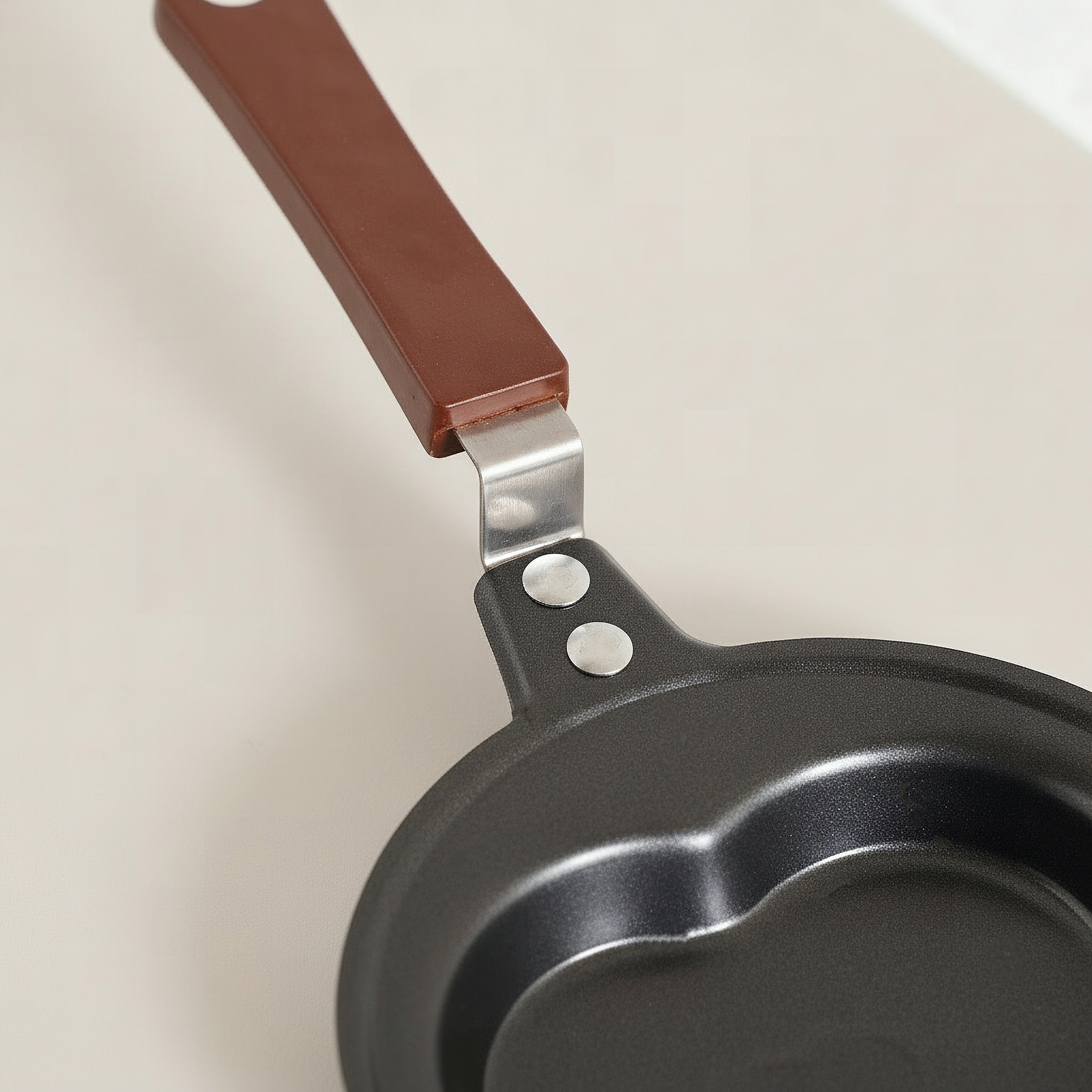 مقلاة صغيرة بتصميم قلب من فيست - 12 سم-hbxkitchen-kitchenware-foodpreparation-image-3