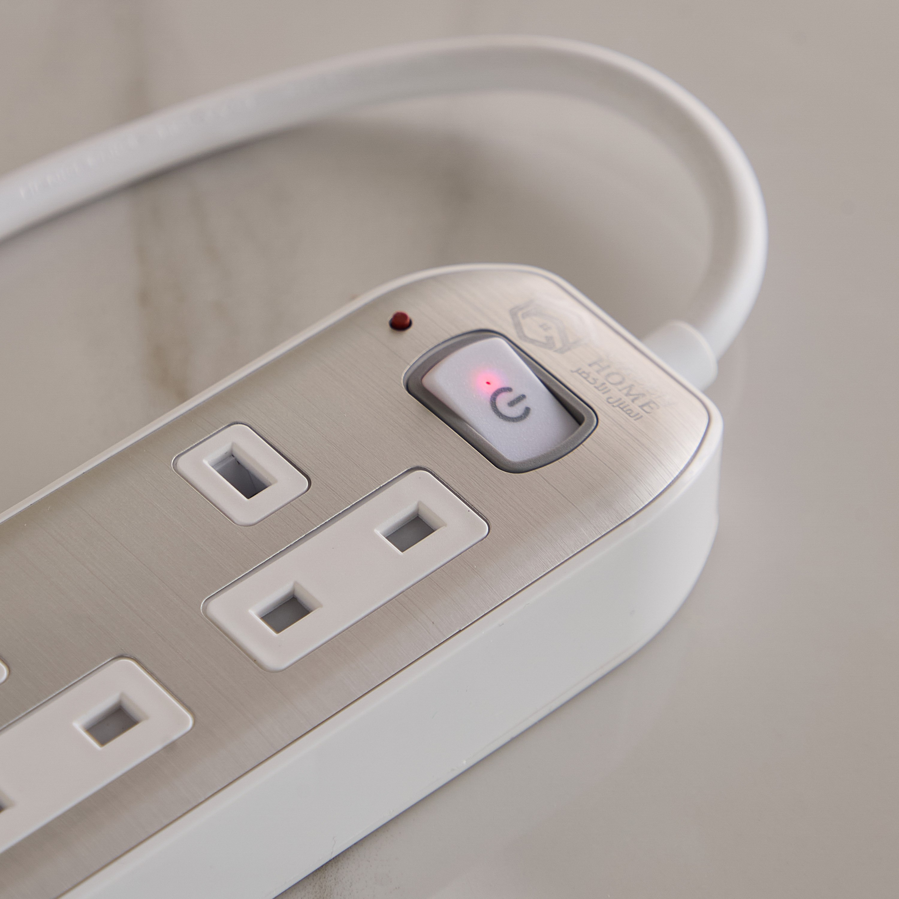 وصلة تمديد طاقة بـ4 منافذ وكابل بطول 3 أمتار من جرين هوم-hbxbedroom-lighting-lightingaccessories-image-3