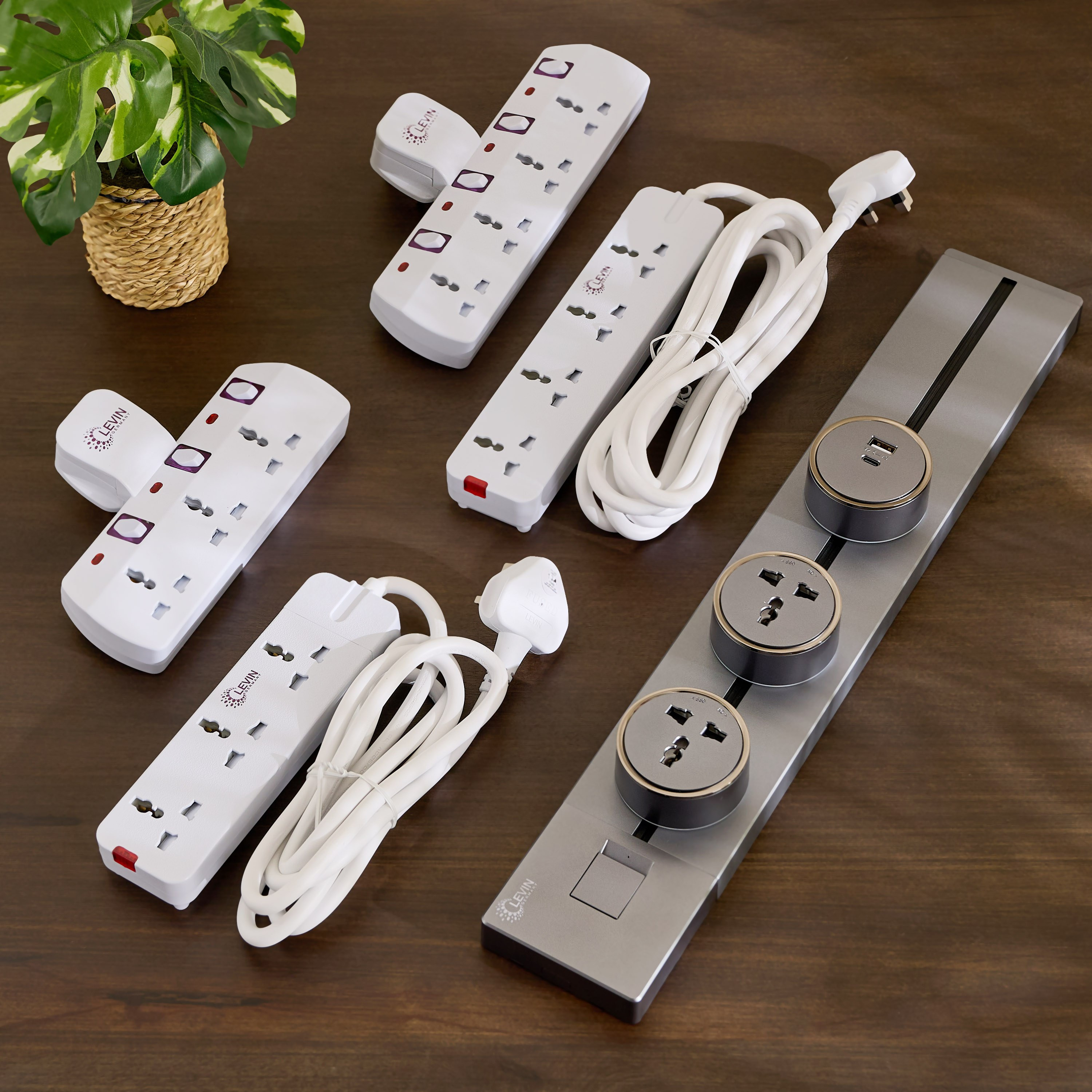 مجموعة مسار طاقة 3 مقابس بمنفذ يو إس بي تايب إيه & سي ومقبسين فرديين-hbxbedroom-lighting-lightingaccessories-image-4