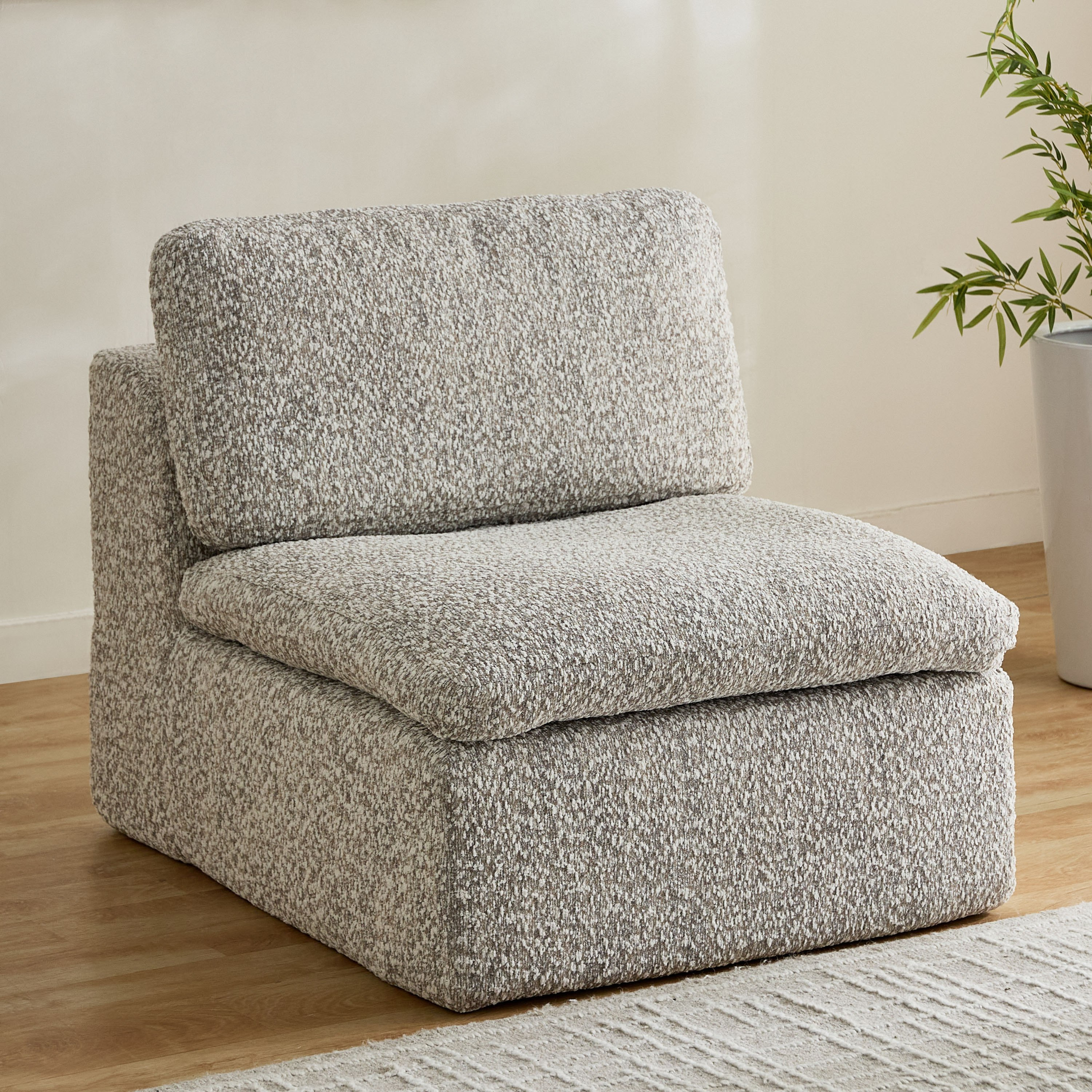 كرسي قماش دون مساند ذراعين من توريڤا-hbxlivingroom-sofasandarmchairs-modularsofas-image-1