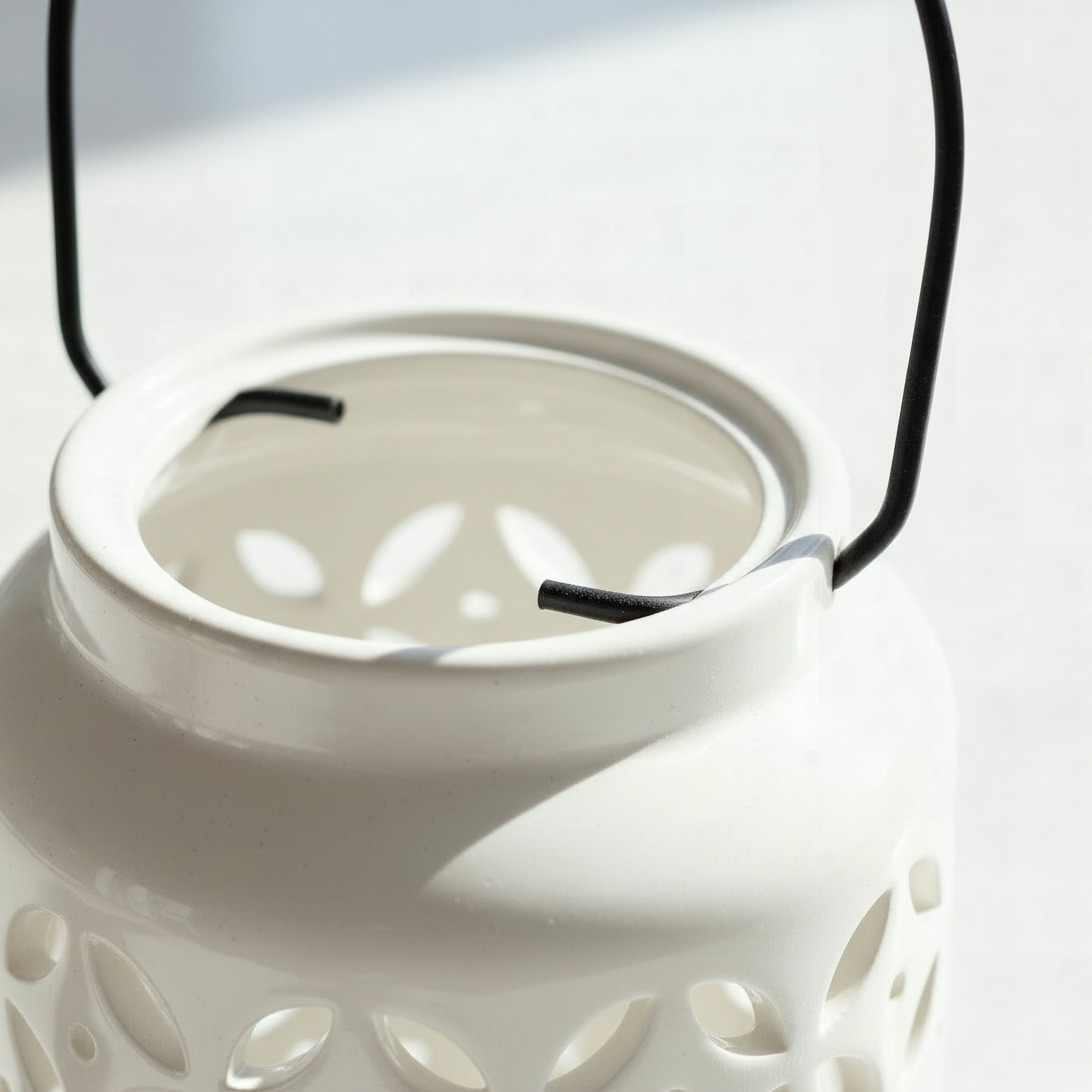 Opaline Mikasa Decorative Ceramic Lantern with Metal Handle - 10.8x10.8x12.8 cm-hbxdecorandfurnishings-homeaccessories-lanterns-image-3