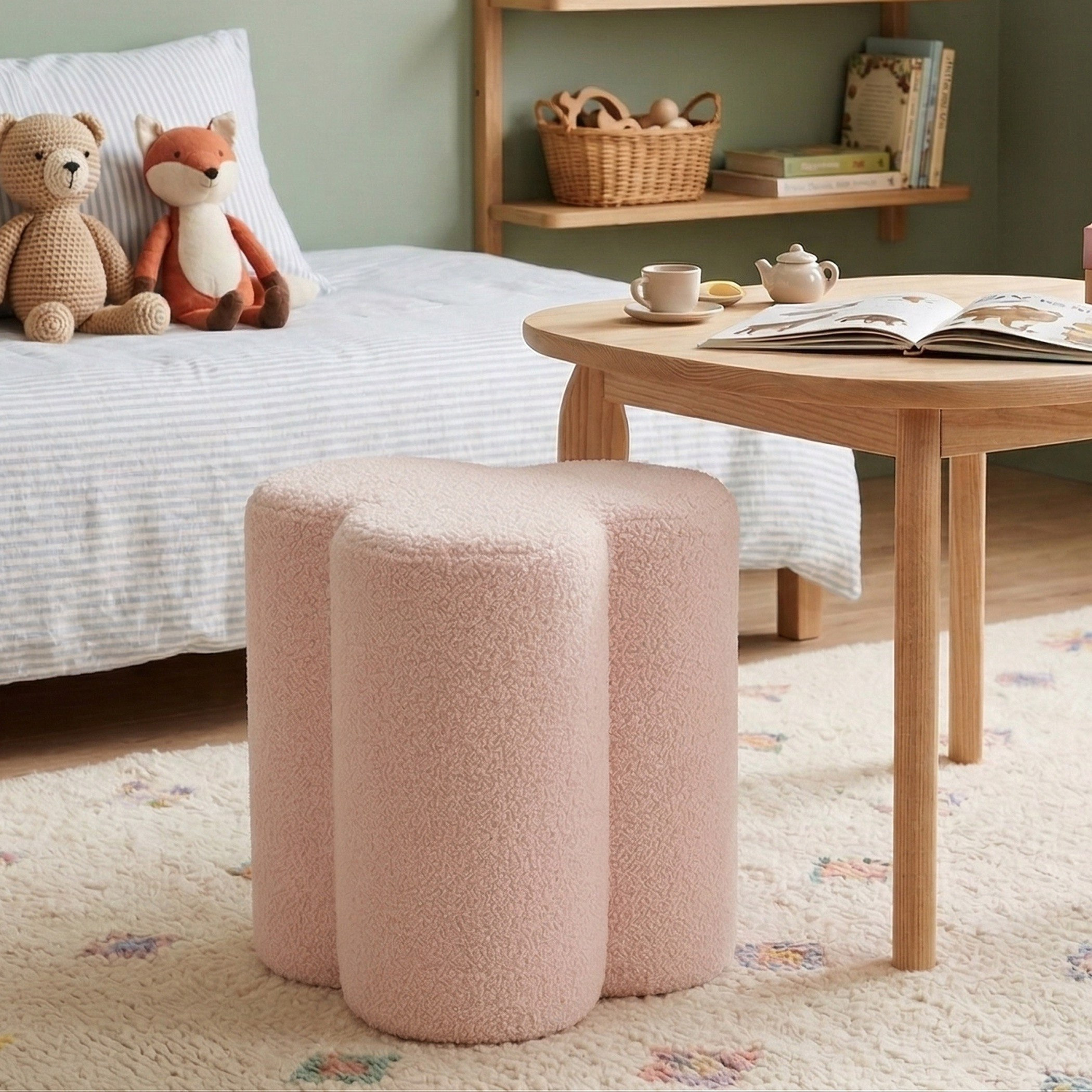 مقعد عثماني قماشي من بيتال-hbxlivingroom-sofasandarmchairs-ottomansandfootstools-image-1