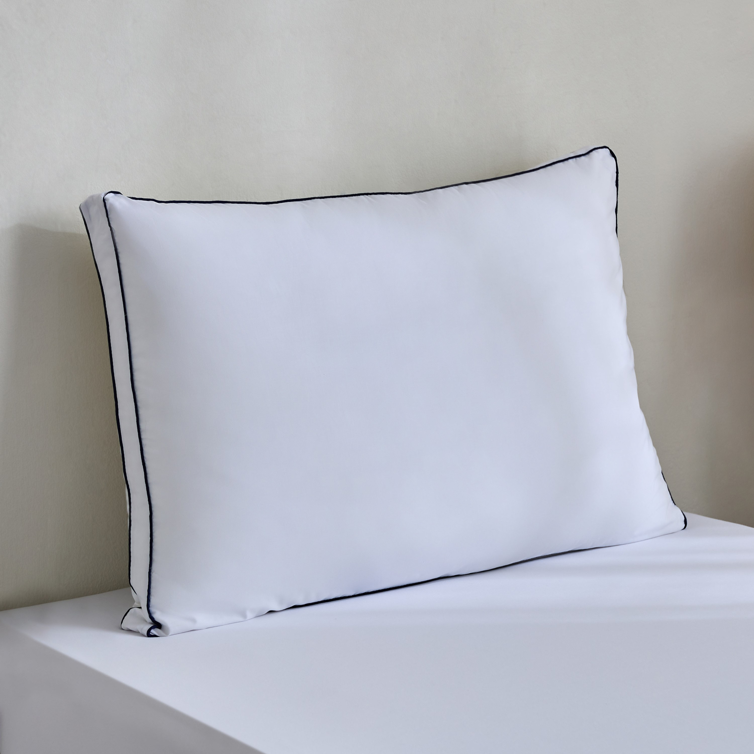 وسادة بديلة للريش بدعم متوسط وحواف مزدوجة من ماتريكس – 50×75 سم-hbxhomeware-hbxbedroom-image-1