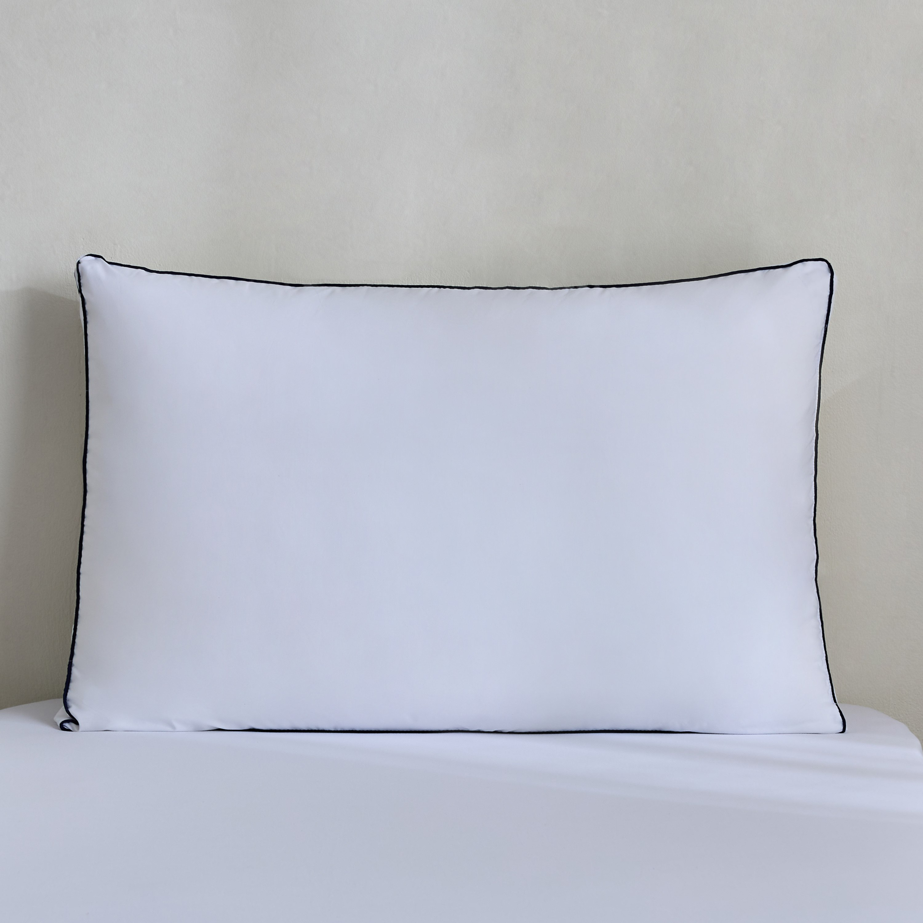 وسادة بديلة للريش بدعم متوسط وحواف مزدوجة من ماتريكس – 50×75 سم-hbxhomeware-hbxbedroom-image-2