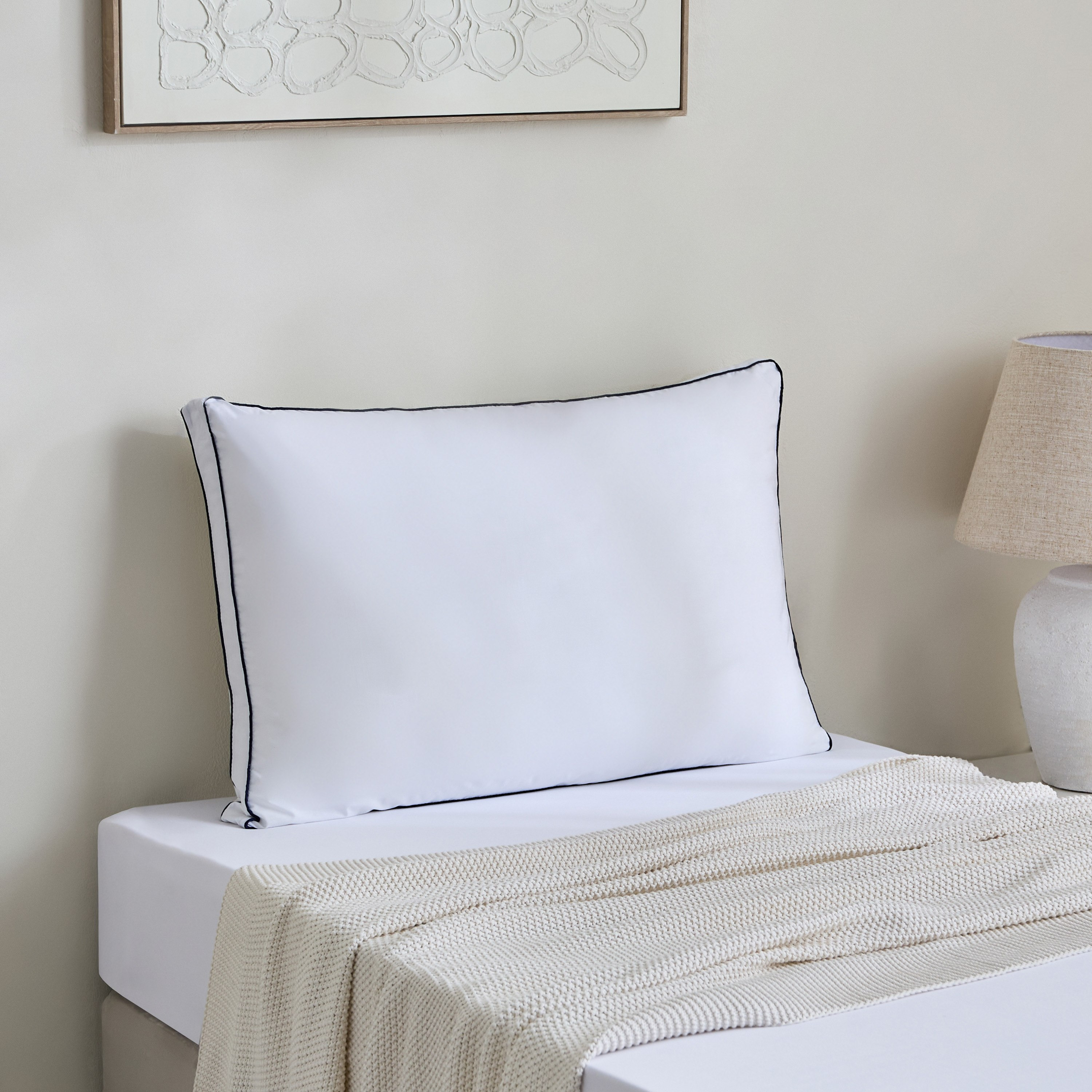 وسادة بديلة للريش بدعم متوسط وحواف مزدوجة من ماتريكس – 50×75 سم-hbxhomeware-hbxbedroom-image-6