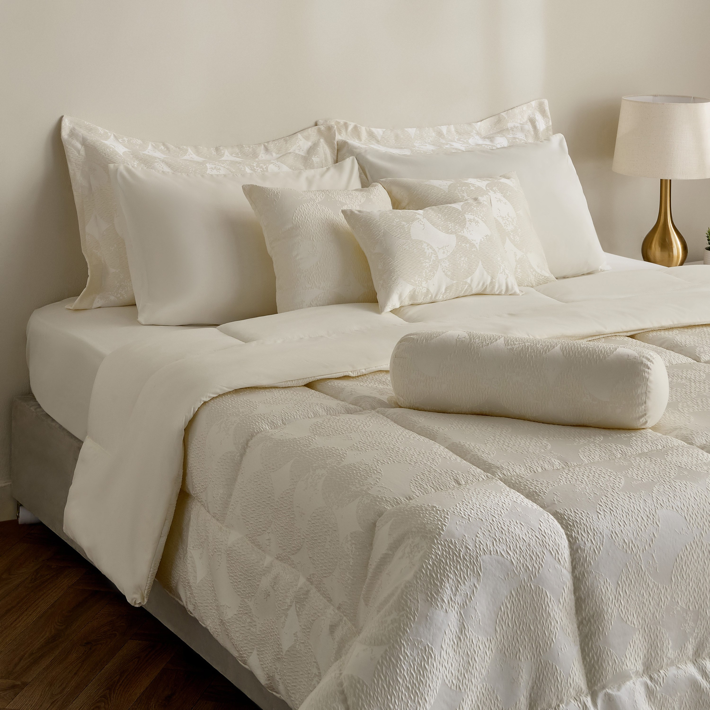 طقم لحاف جاكار سوبر كينج 10 قطع سيركل من أرتيسان ديلوكس - 240×260 سم-hbxhomeware-hbxbedroom-image-1