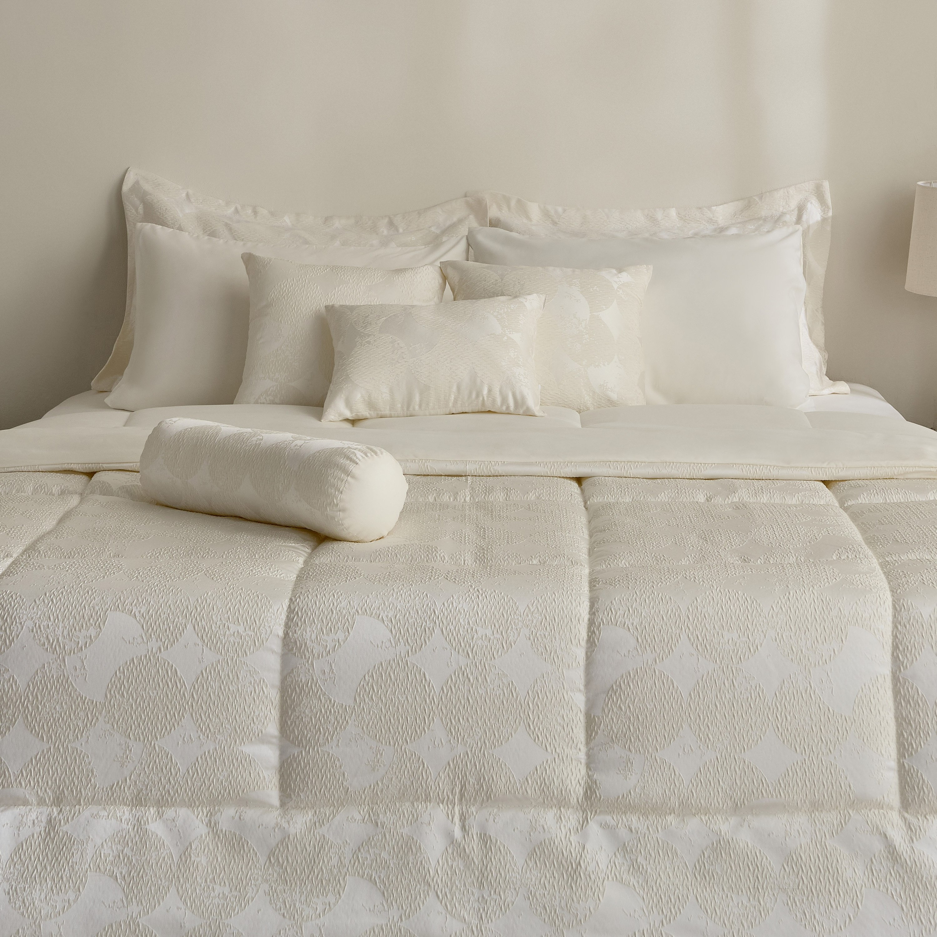 طقم لحاف جاكار سوبر كينج 10 قطع سيركل من أرتيسان ديلوكس - 240×260 سم-hbxhomeware-hbxbedroom-image-2