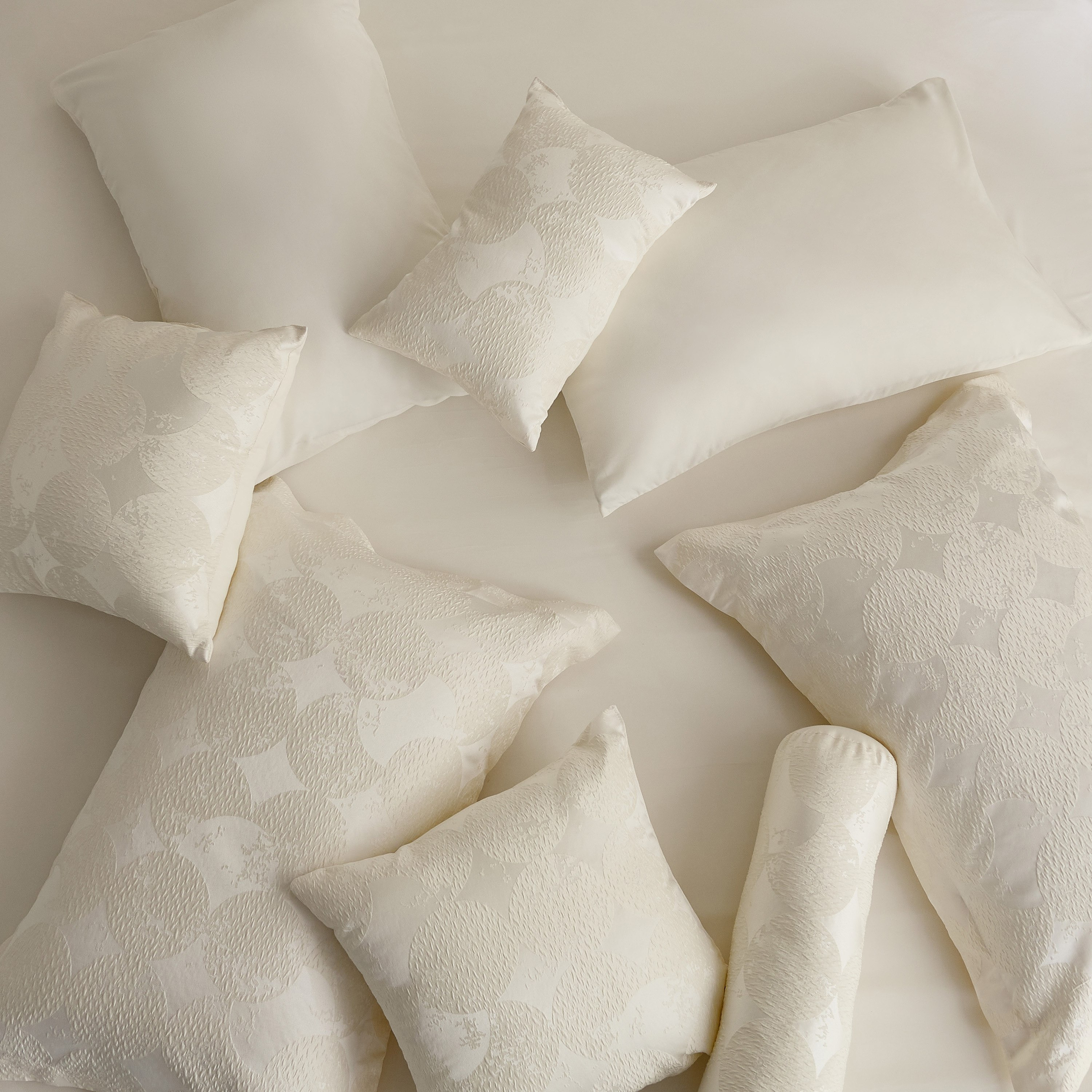 طقم لحاف جاكار سوبر كينج 10 قطع سيركل من أرتيسان ديلوكس - 240×260 سم-hbxhomeware-hbxbedroom-image-7