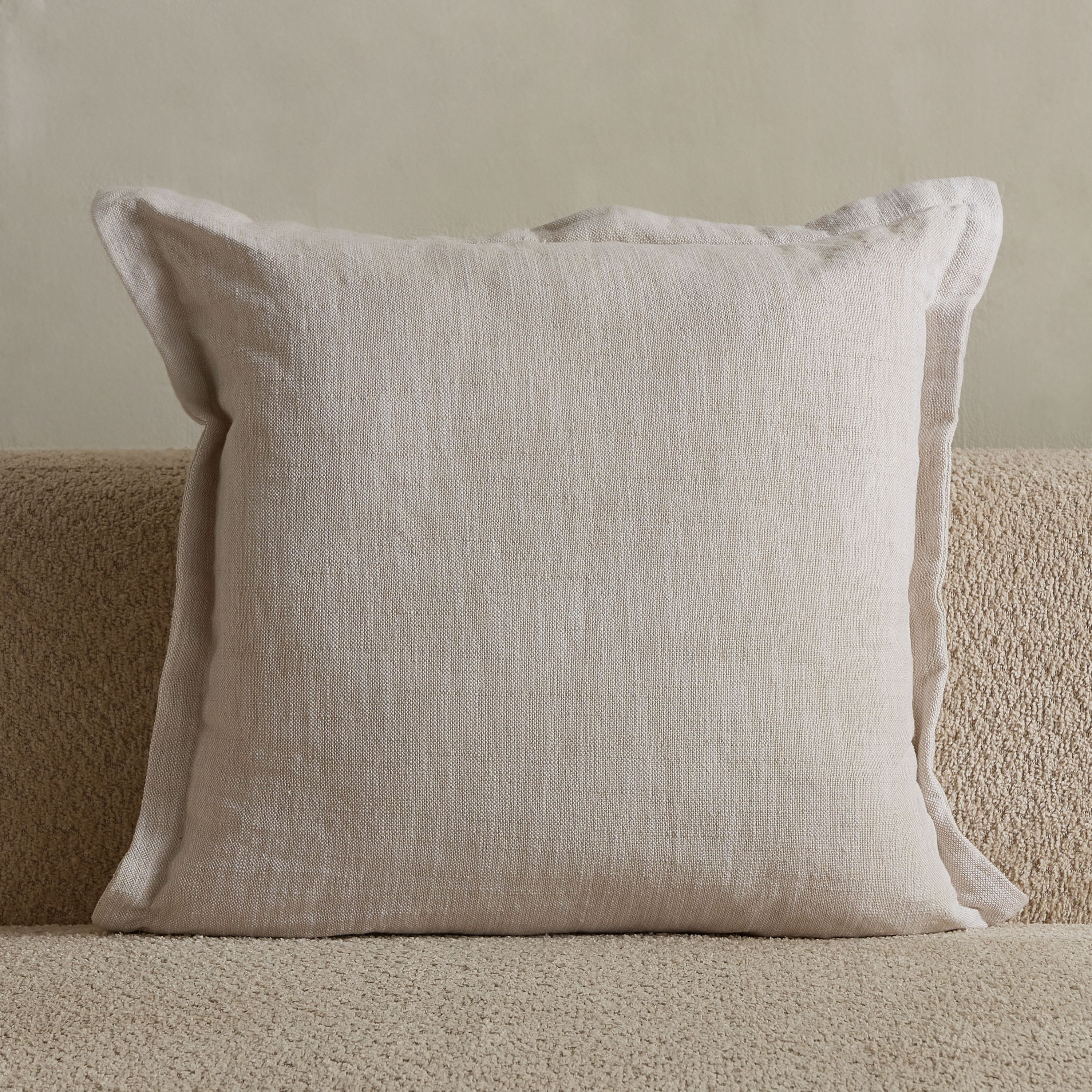 طقم وسائد محشوة قطعتين لينو من أتلانتا - 50x50 سم-hbxhomeware-hbxbedroom-image-3