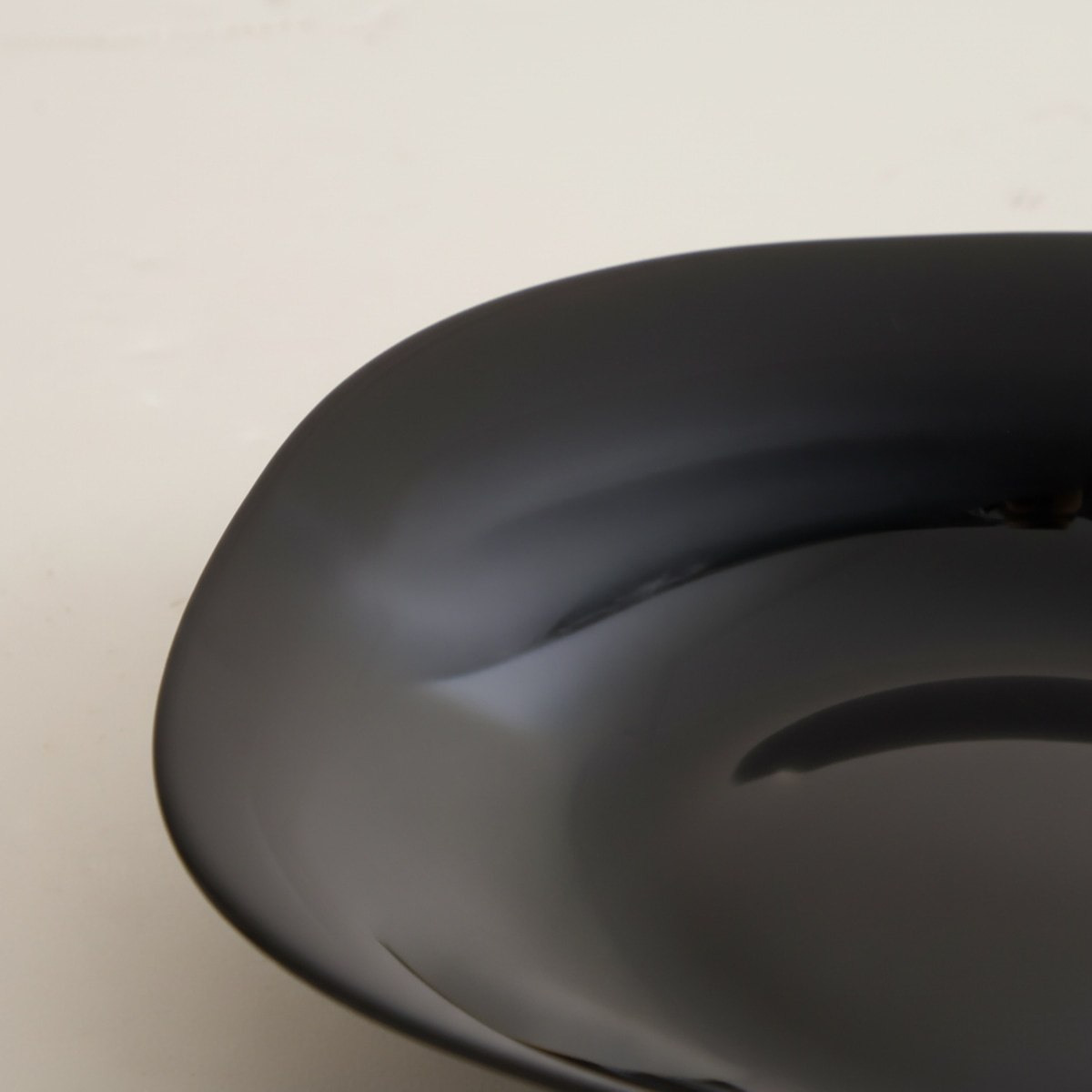 Luminous Opalware Soup Plate - 21.5 cm-hbxdecorandfurnishings-tabletop-crockery-image-3