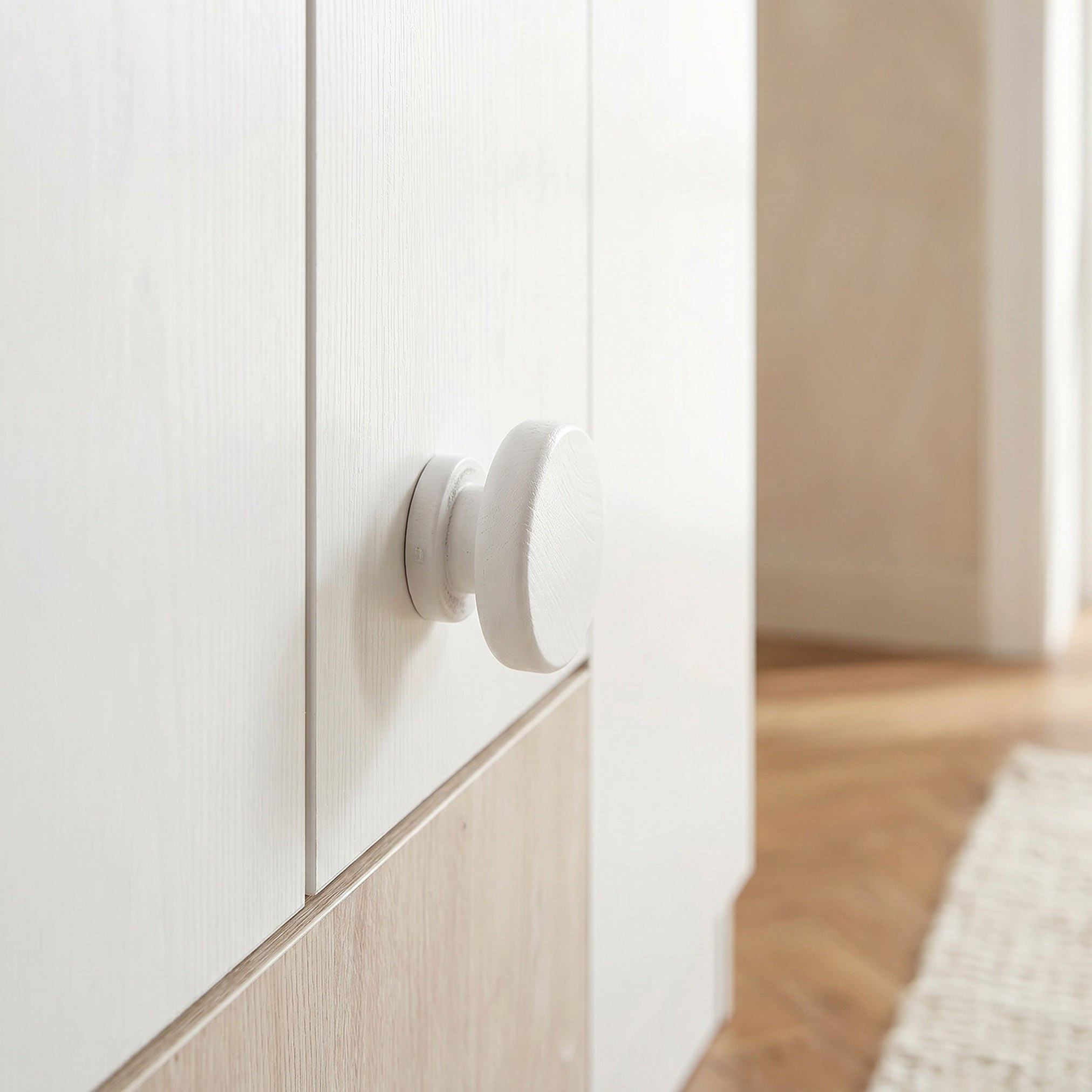 خزانة ملابس ثلاثة أبواب ودرج واحد من إيفوري-hbxfurniture-wardrobes-image-4