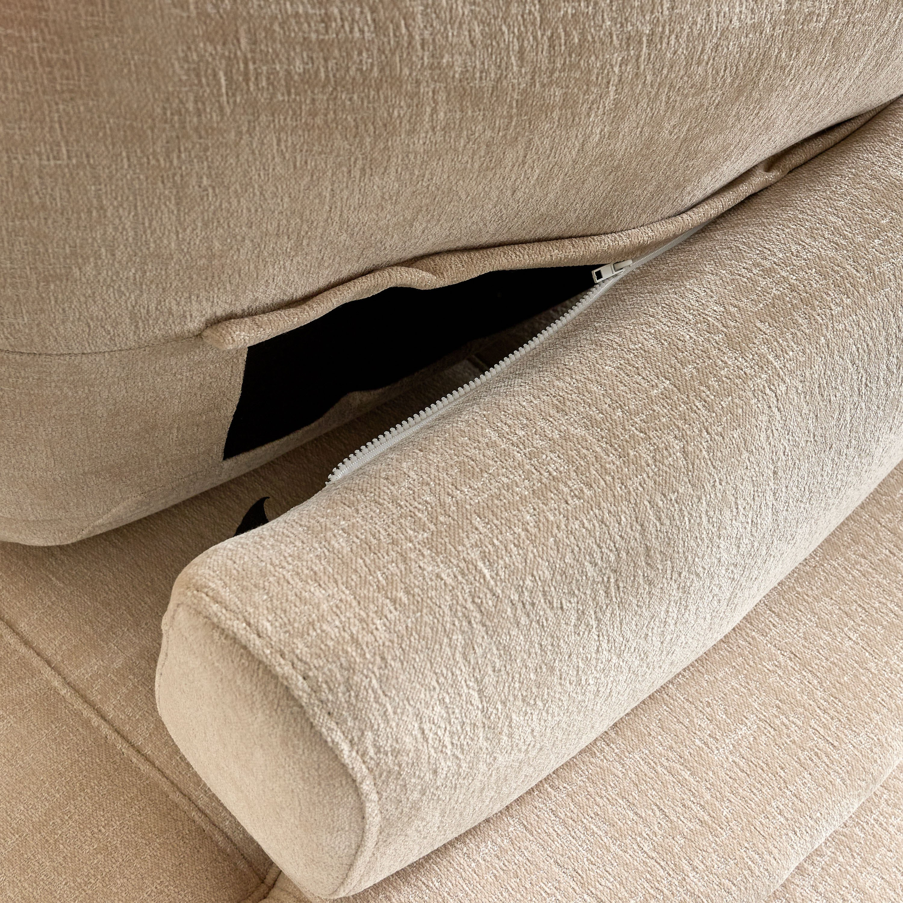 كنبة مجلس قماش بمقعدين من نسمة-hbxlivingroom-sofasandarmchairs-modularsofas-image-7