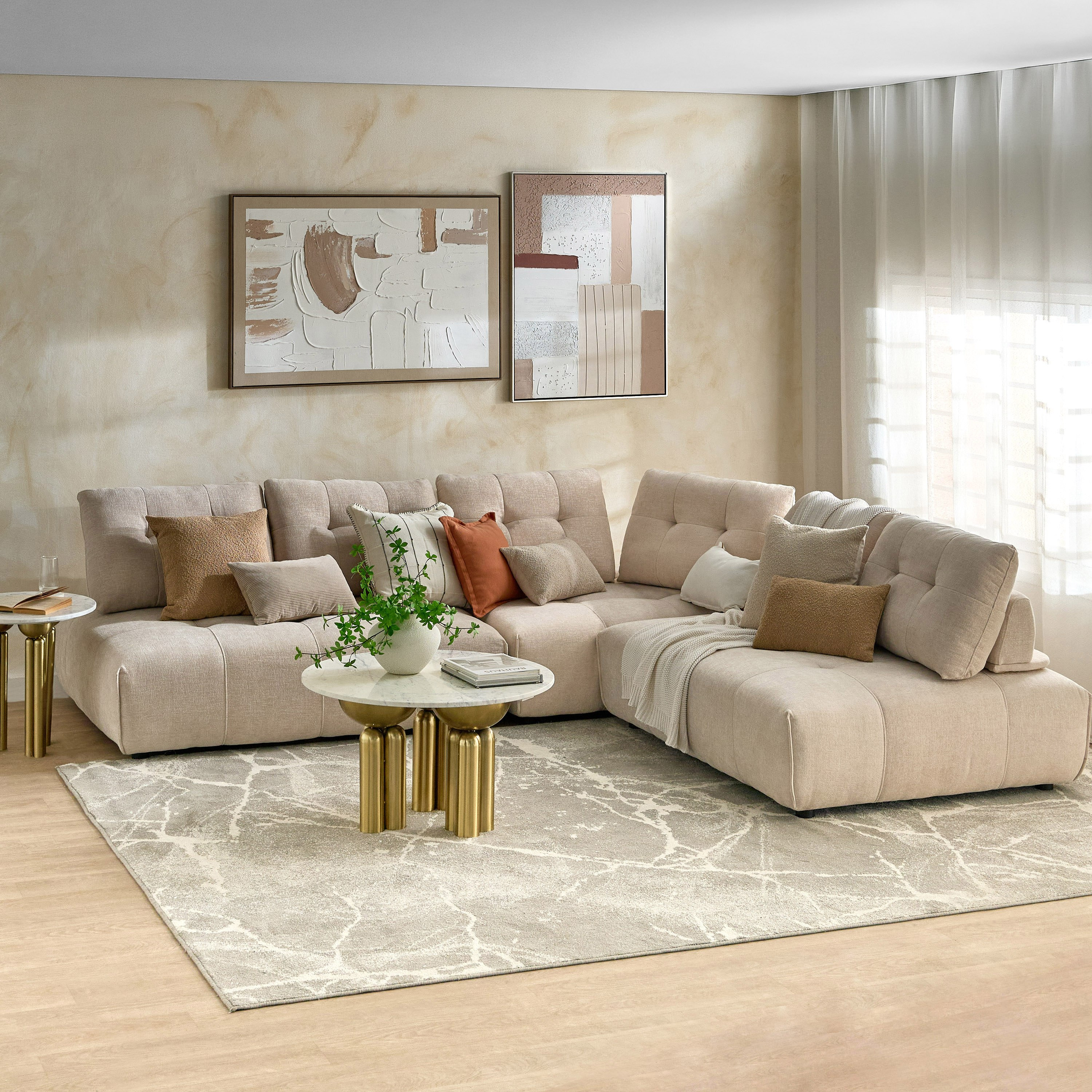 كنبة مجلس قماش بمقعدين من نسمة-hbxlivingroom-sofasandarmchairs-modularsofas-image-8