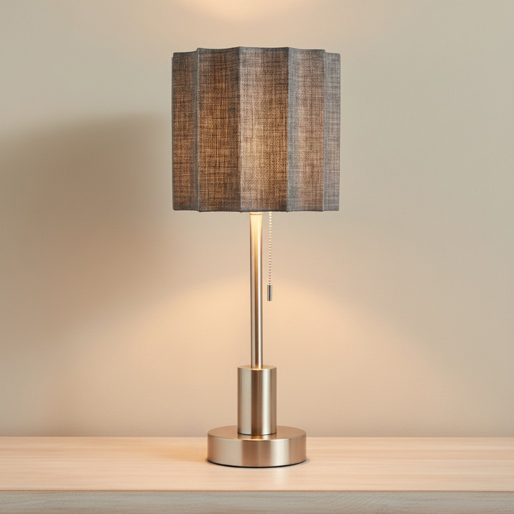 مصباح طاولة معدن بغطاء كتان من ميريك - 25x62 سم-hbxbedroom-lighting-tablelamps-image-2