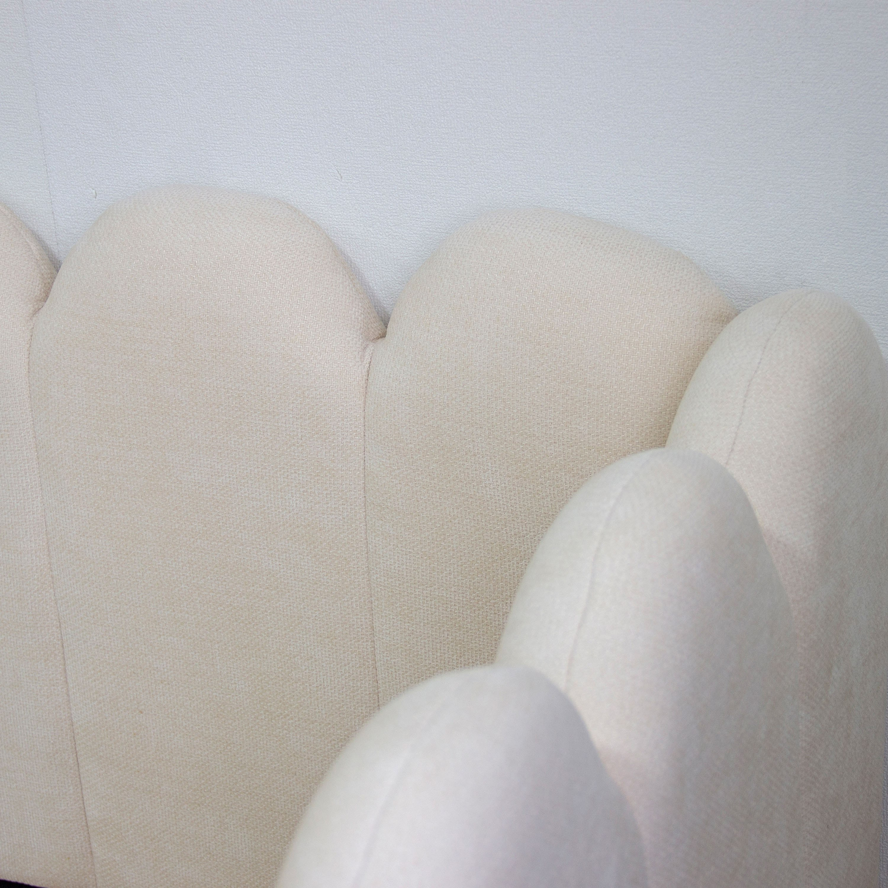 سرير نهاري فردي منجّد وسرير سحب من إيفوري سيلين - 90×200 سم-hbxfurniture-bedsandbedsets-daybeds-image-13
