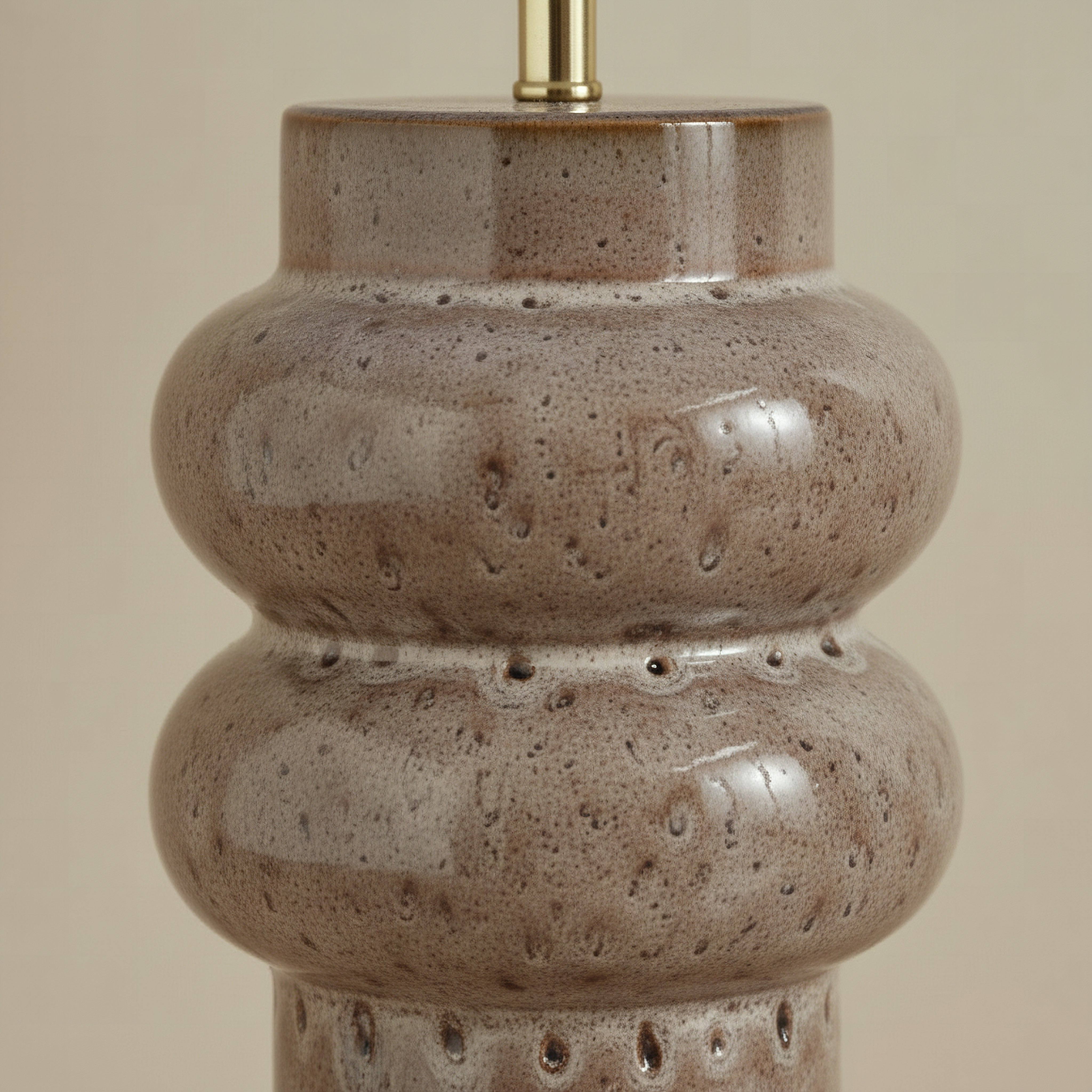 Elinor Glazed Ceramic Table Lamp with Linen Shade - 55.5 cm-hbxlivingroom-lighting-tablelamps-image-4