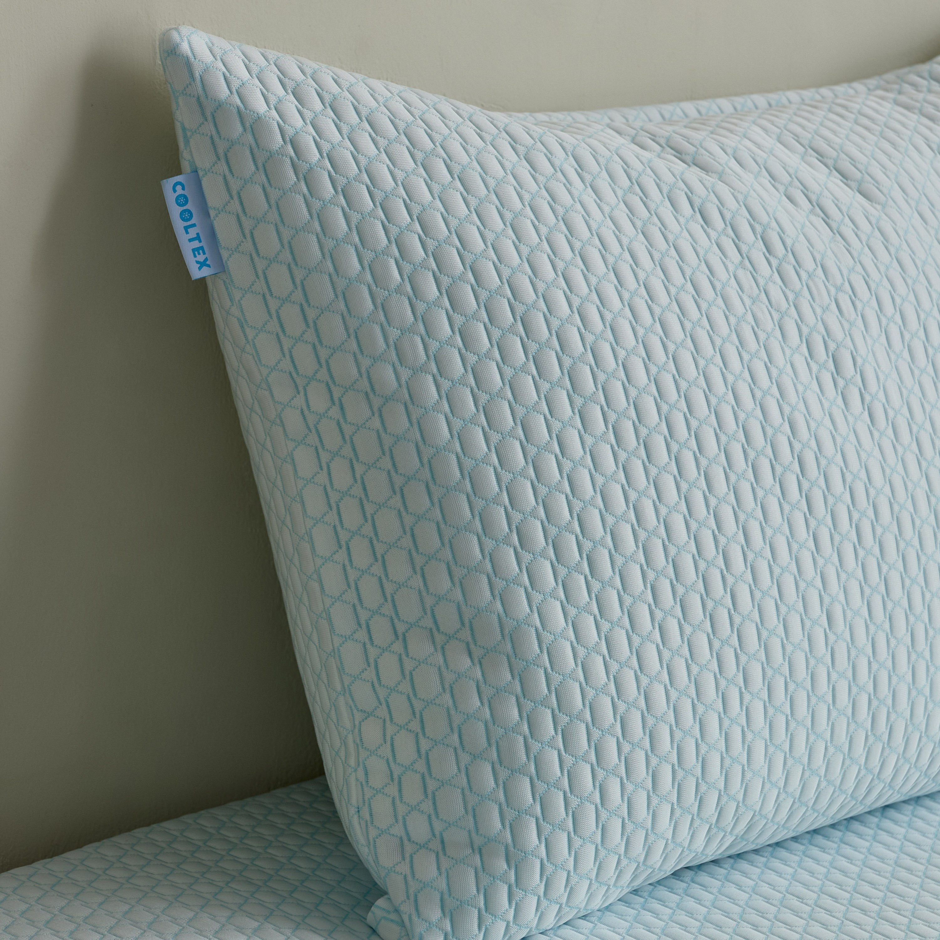 Cooltex Waterproof Pillow Protector - 50x75 cm-hbxhomeware-hbxbedroom-image-3