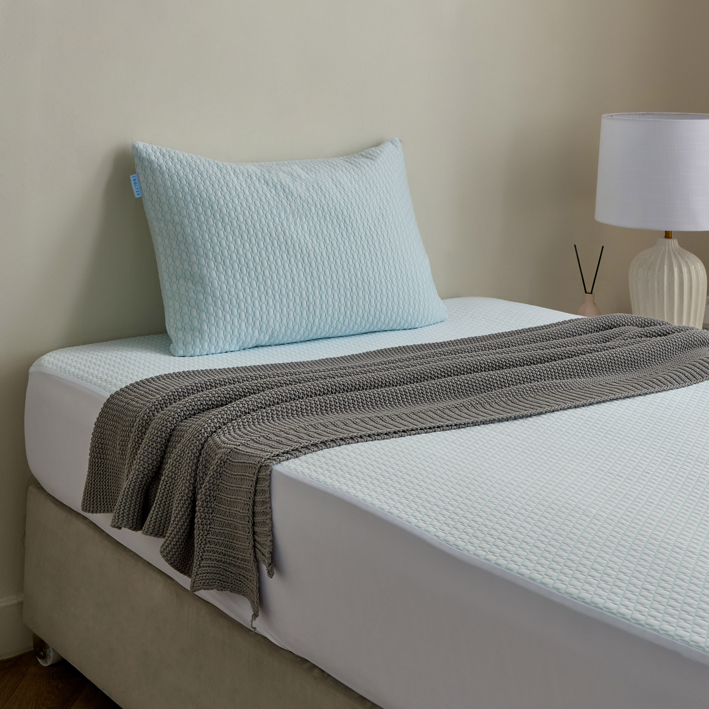 Cooltex Waterproof Pillow Protector - 50x75 cm-hbxhomeware-hbxbedroom-image-6