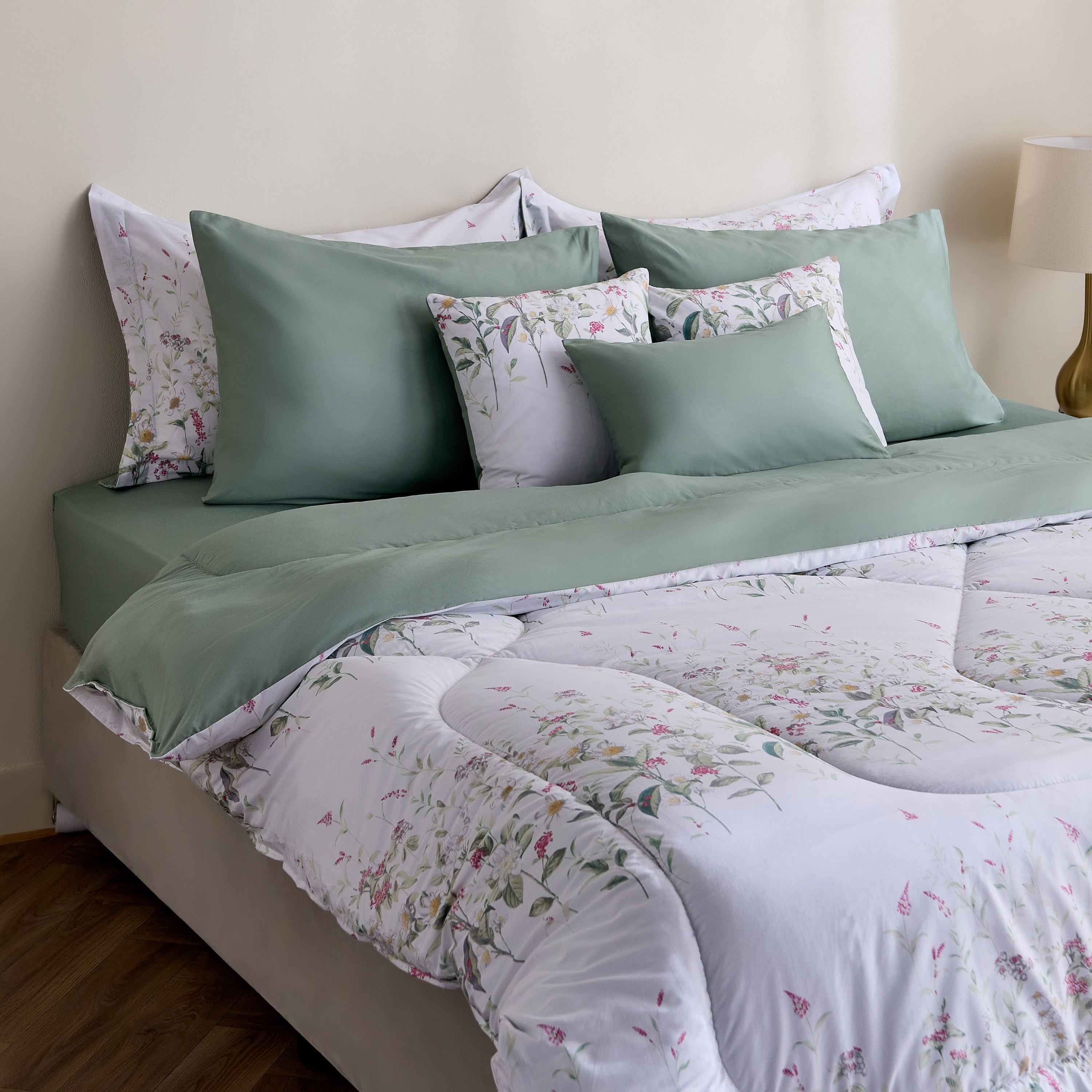 طقم لحاف بياب سوبر كينج قطن بطبعات 9 قطع من فالينسيا غاردينيا - 240x260 سم-hbxhomeware-hbxbedroom-image-1